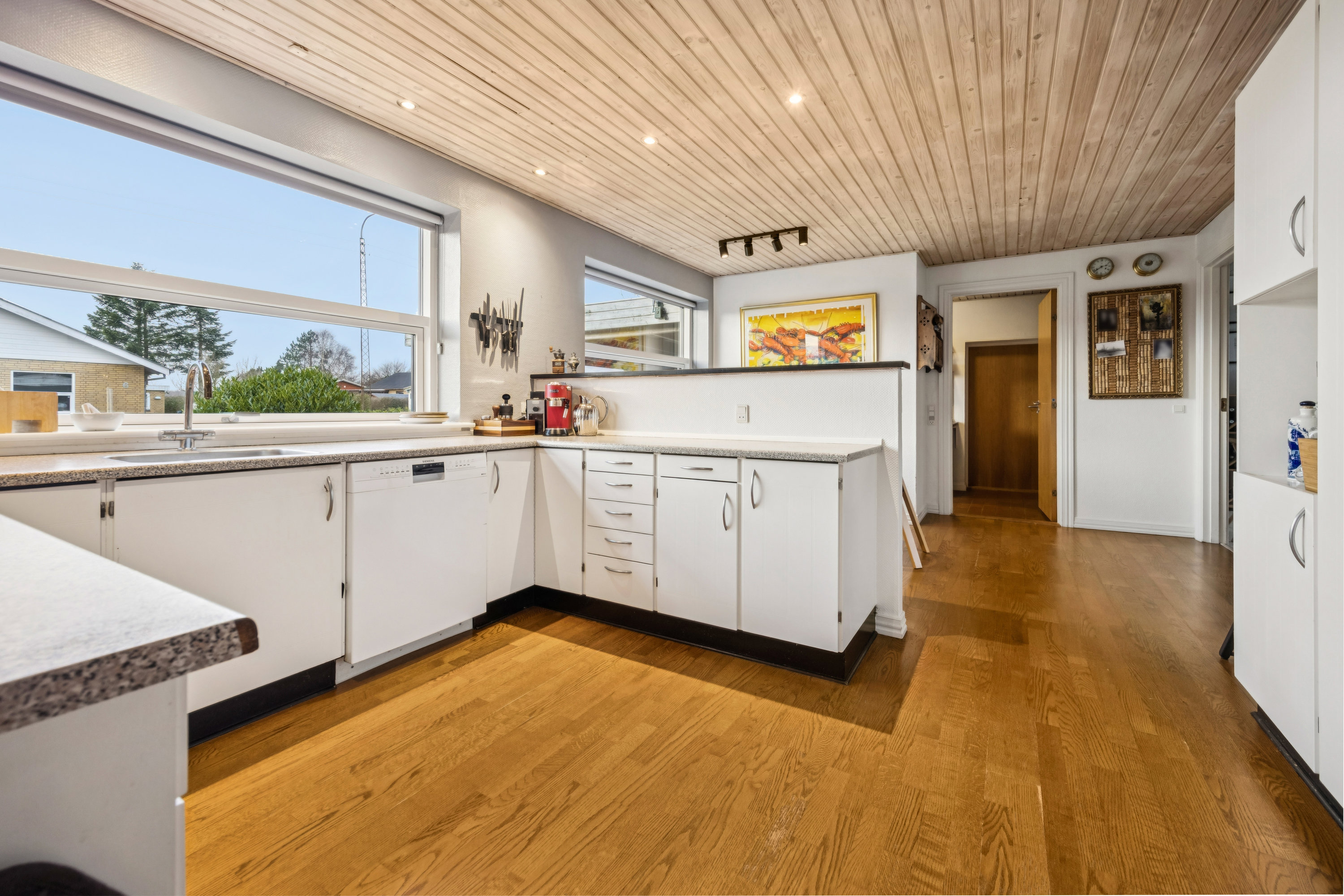 Fremhævet køkken billede i fuldskærmstilstand. Billede af Sulsted Kærvej 9, 9381 Sulsted