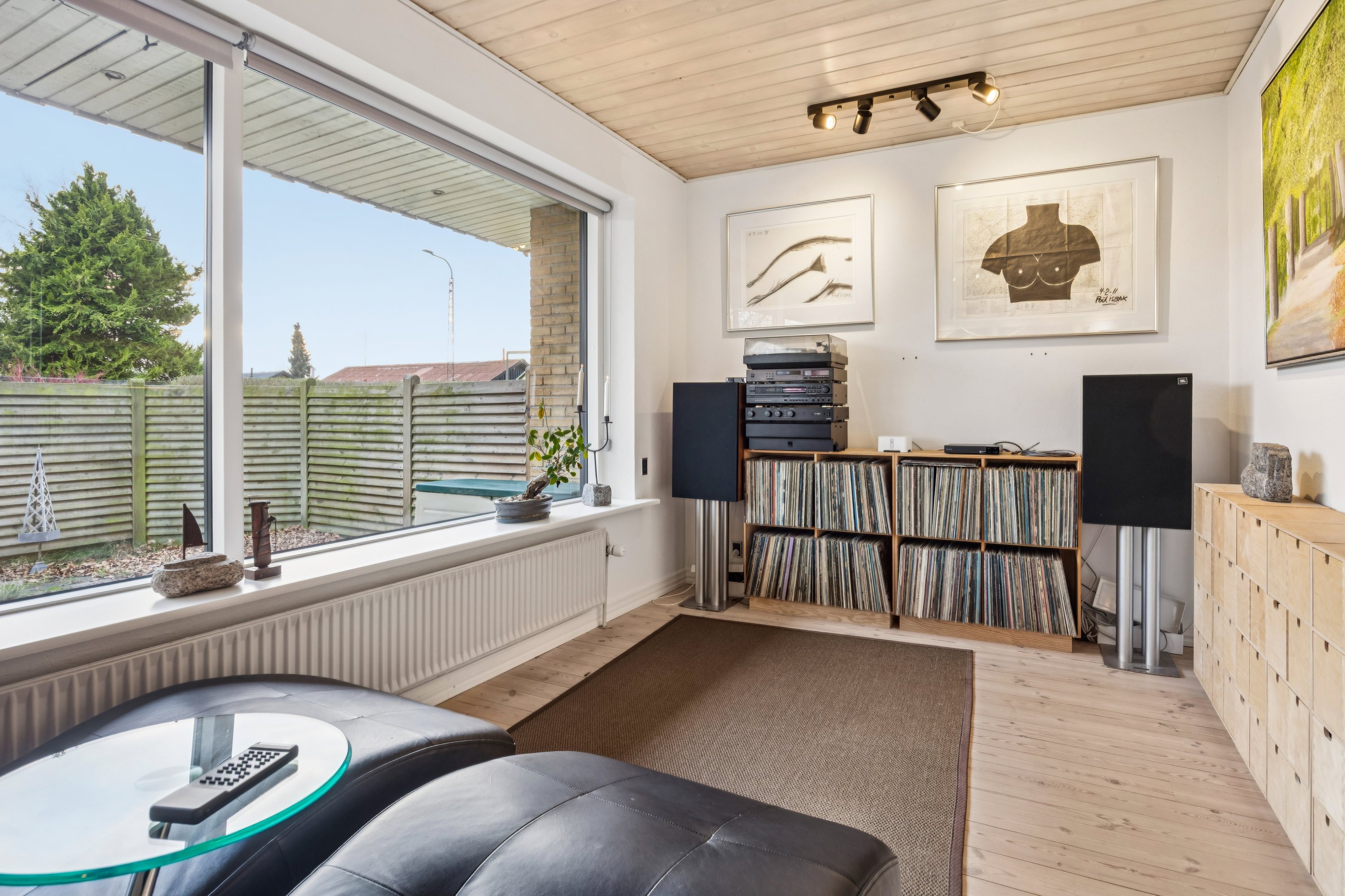 Fremhævet stue billede i fuldskærmstilstand. Billede af Sulsted Kærvej 9, 9381 Sulsted