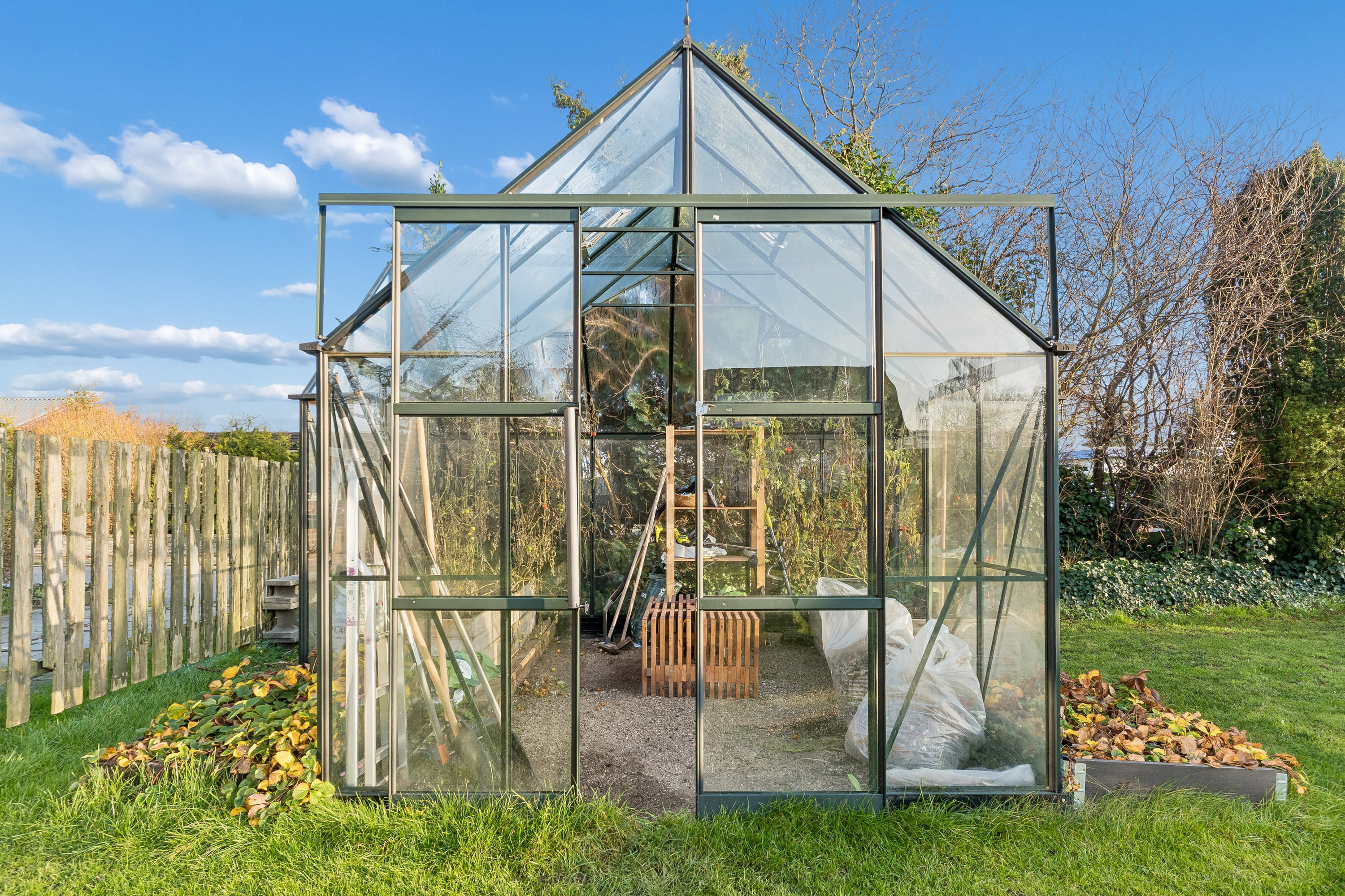 Fremhævet udestue billede i fuldskærmstilstand. Billede af Rudbølvej 7, 2650 Hvidovre