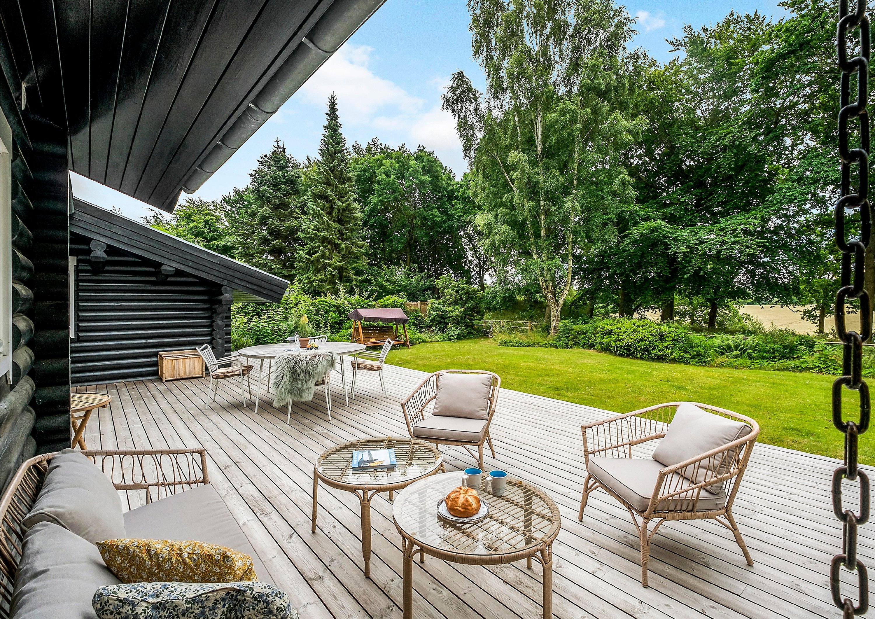 Miniaturebillede 1: terrasse. Billede af Multebærvej 10, Horneby Fælled, 3100 Hornbæk