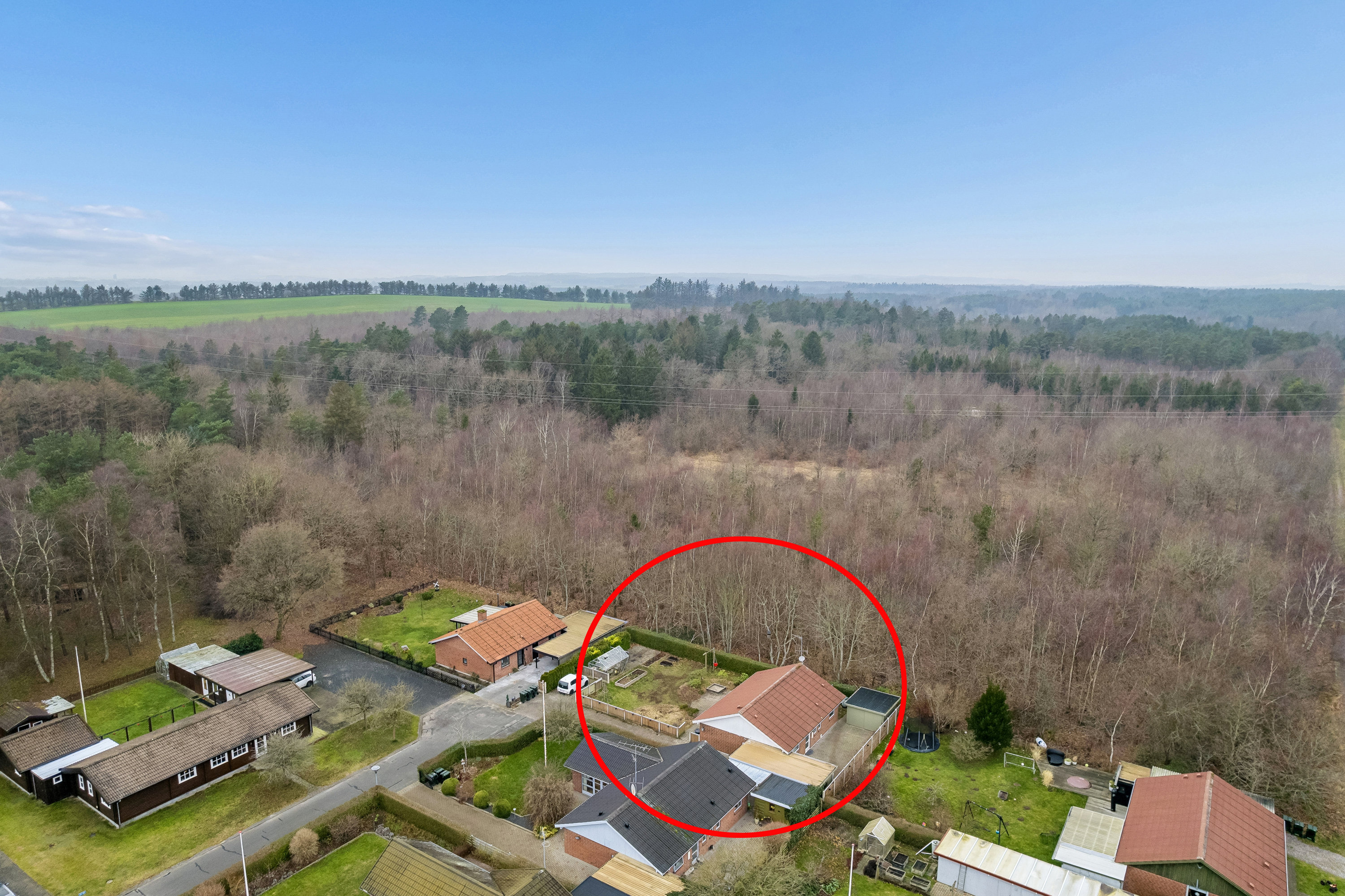 Fremhævet luftfoto billede i fuldskærmstilstand. Billede af Finkevej 22, Thorsager, 8410 Rønde