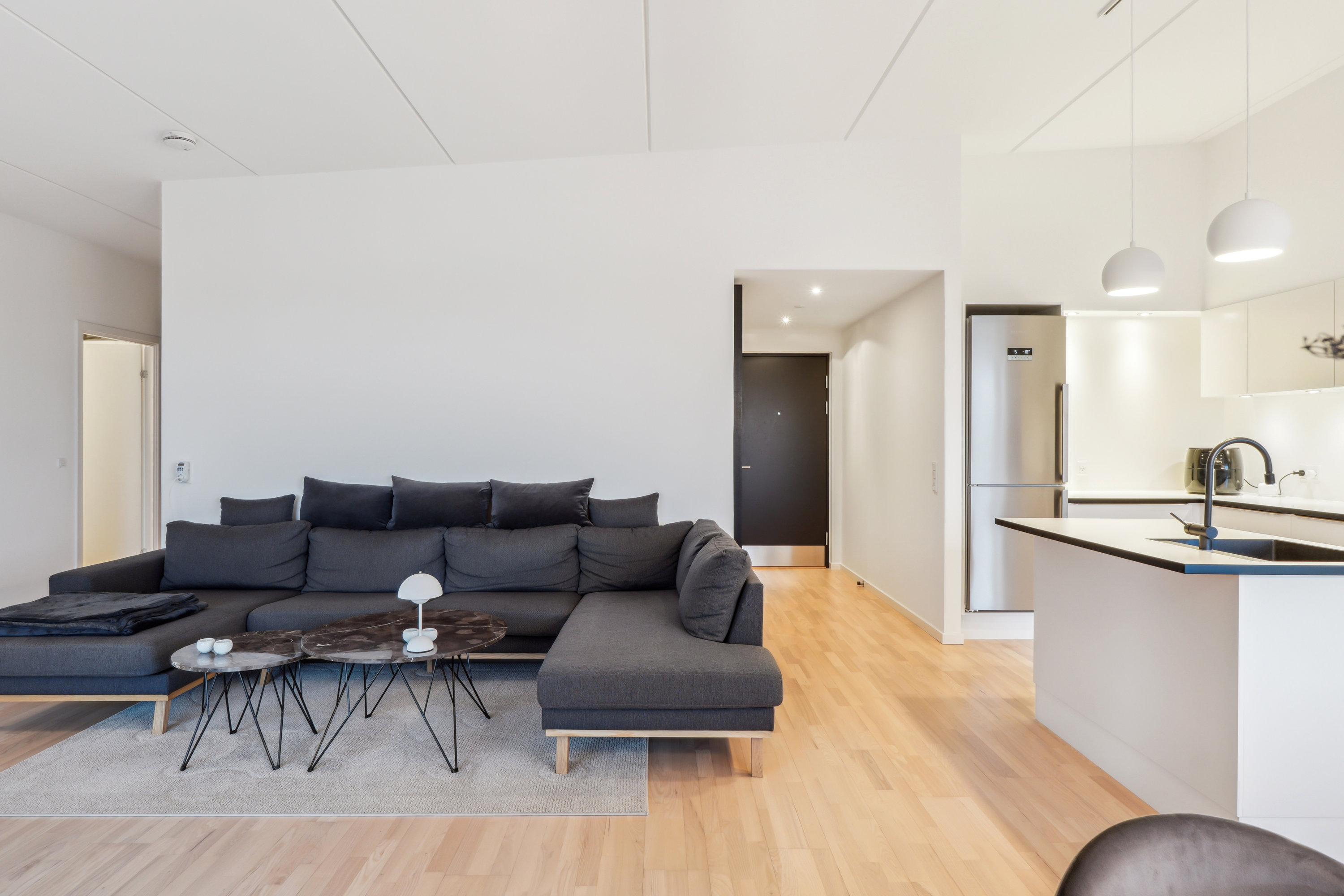 Fremhævet køkken-alrum billede i fuldskærmstilstand. Billede af Kridtsløjfen 21, 5. 4., 9000 Aalborg