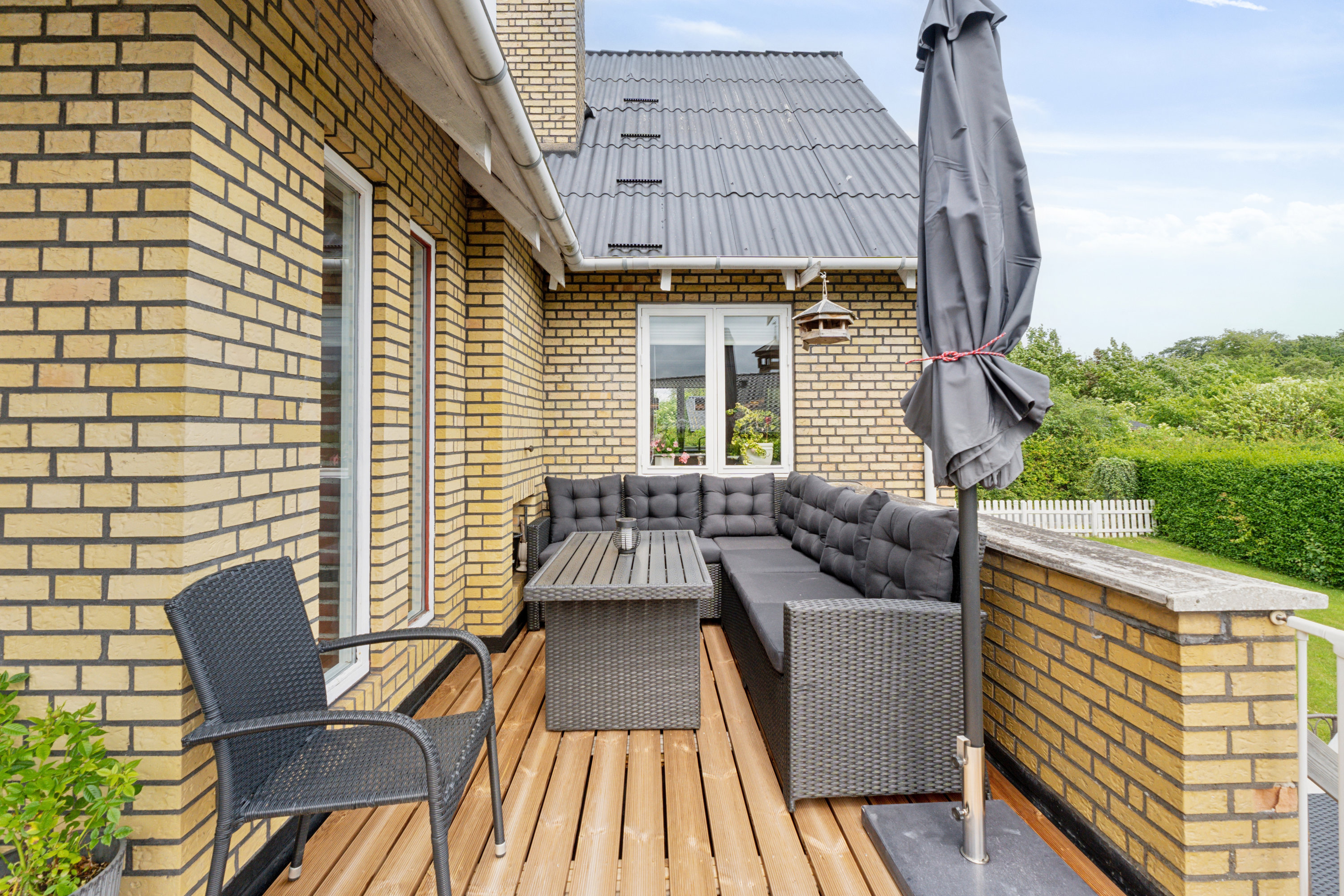 Fremhævet terrasse billede i fuldskærmstilstand. Billede af Lundsvej 2, 5800 Nyborg