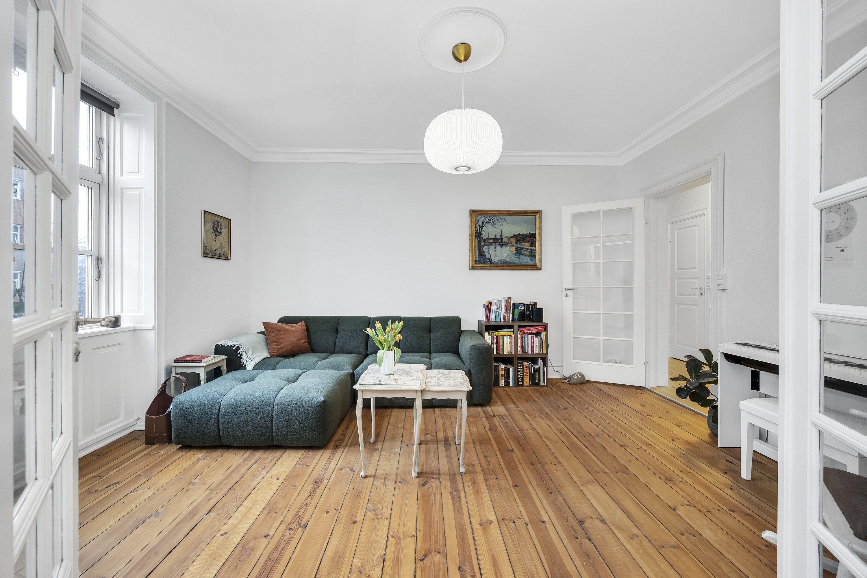 Fremhævet  billede i fuldskærmstilstand. Billede af Finsensvej 79, 2. th., 2000 Frederiksberg