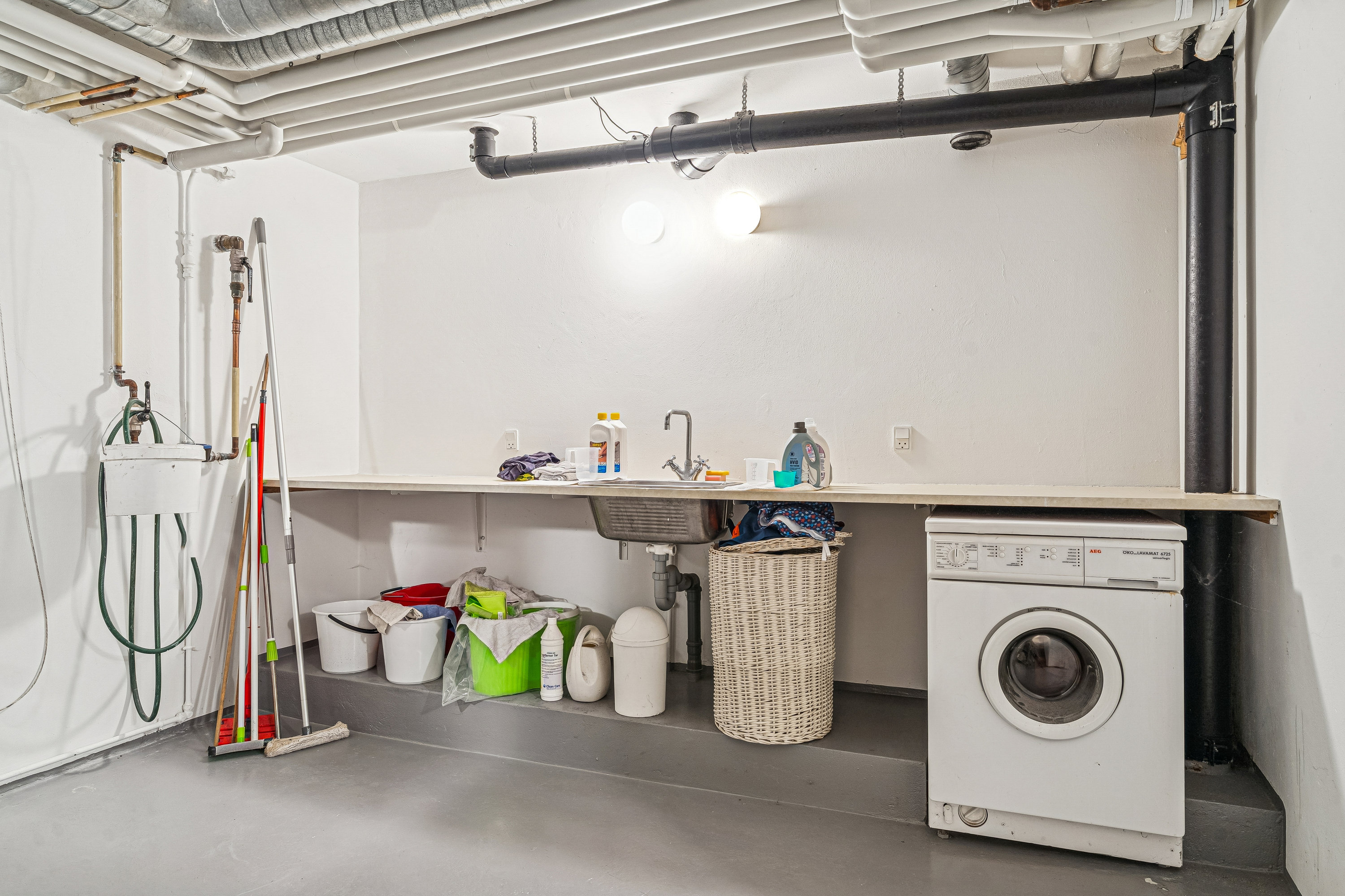 Fremhævet vaskerum billede i fuldskærmstilstand. Billede af Søndersøvej 49, 3500 Værløse