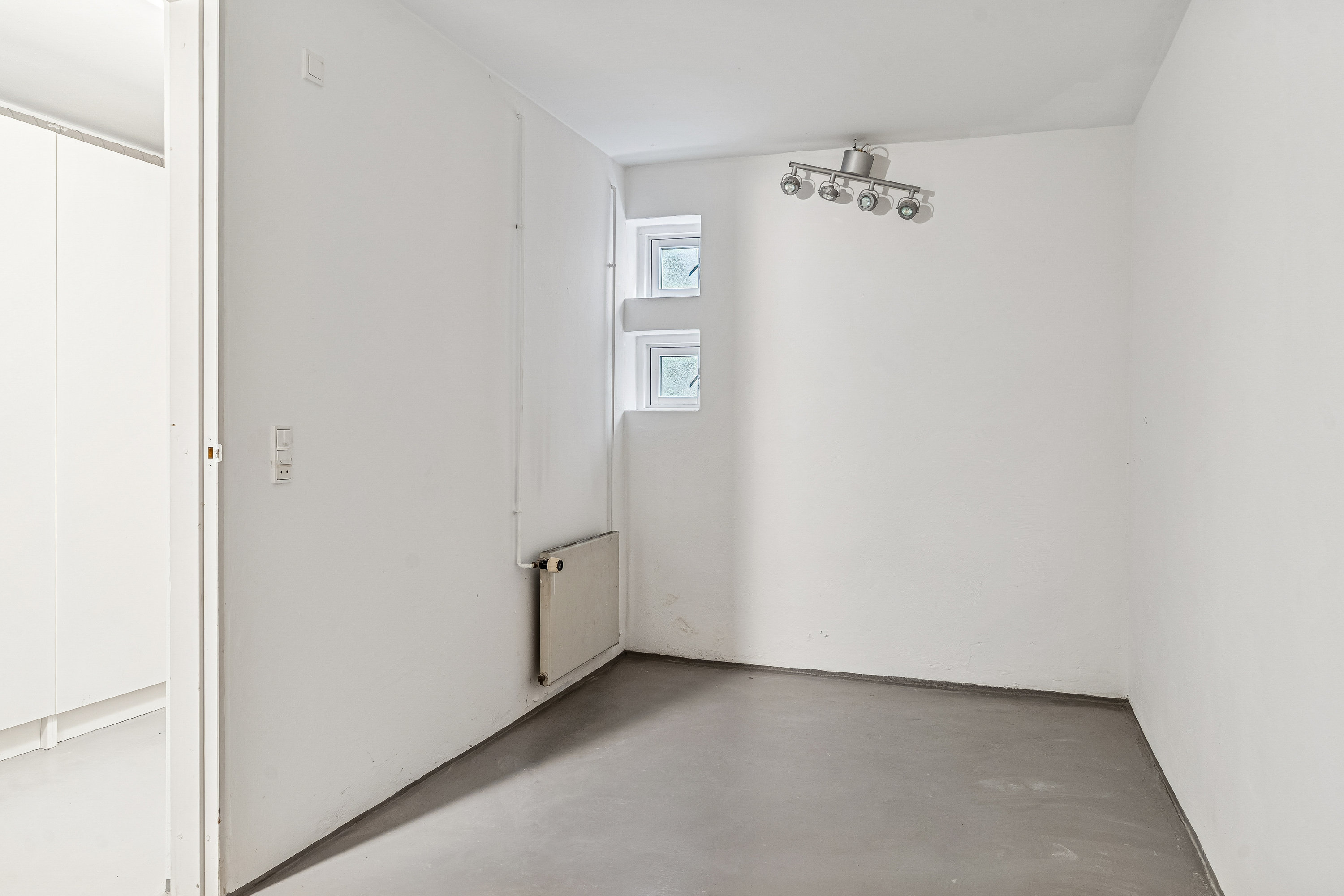 Fremhævet entré billede i fuldskærmstilstand. Billede af Søndersøvej 49, 3500 Værløse