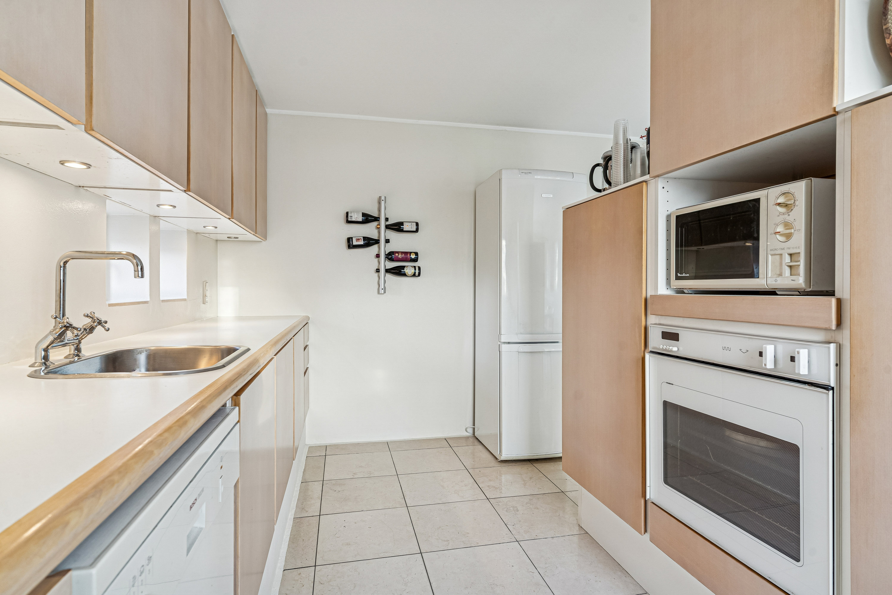 Fremhævet køkken billede i fuldskærmstilstand. Billede af Søndersøvej 49, 3500 Værløse