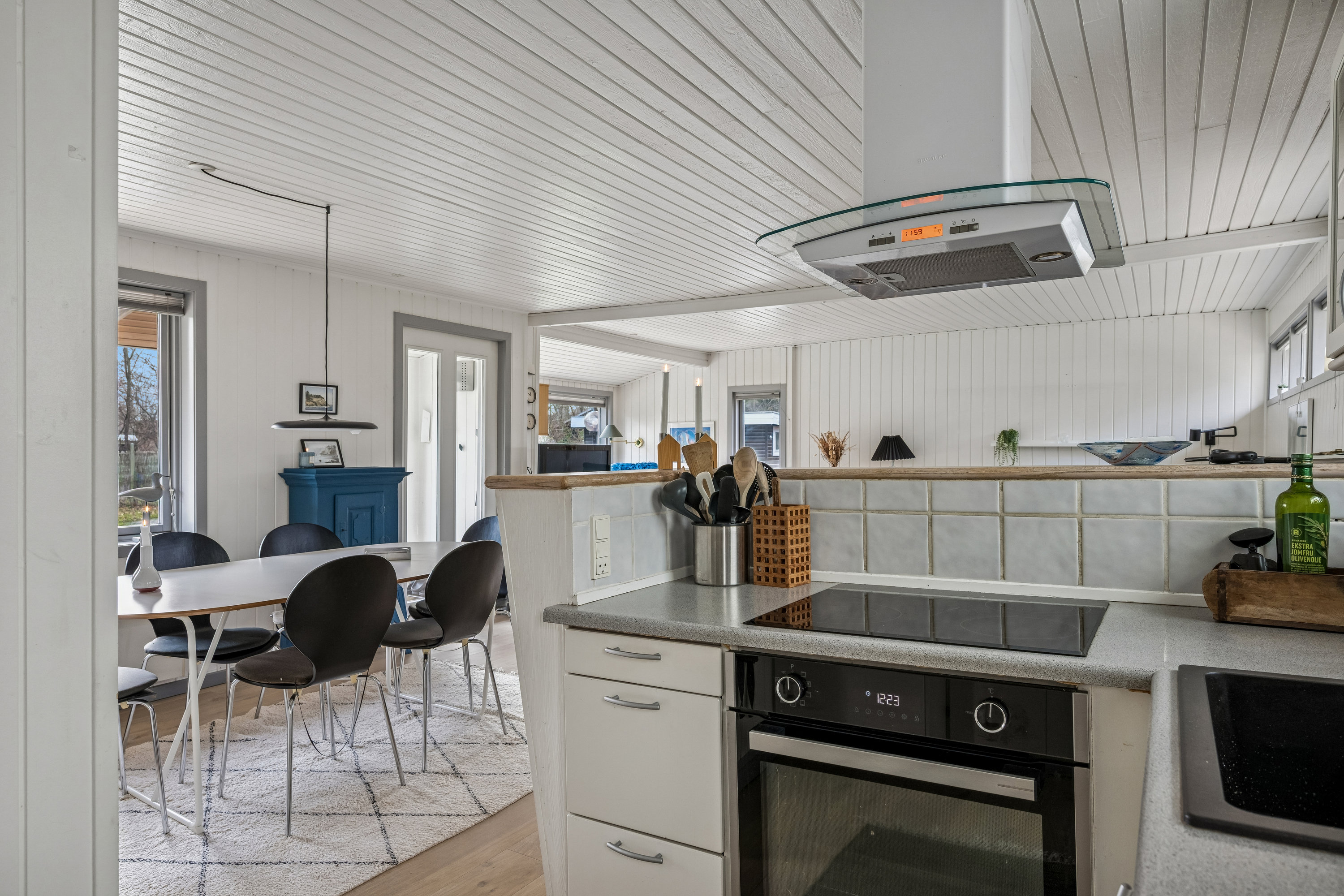 Fremhævet køkken billede i fuldskærmstilstand. Billede af Rævevej 5, Ahl Strand, 8400 Ebeltoft