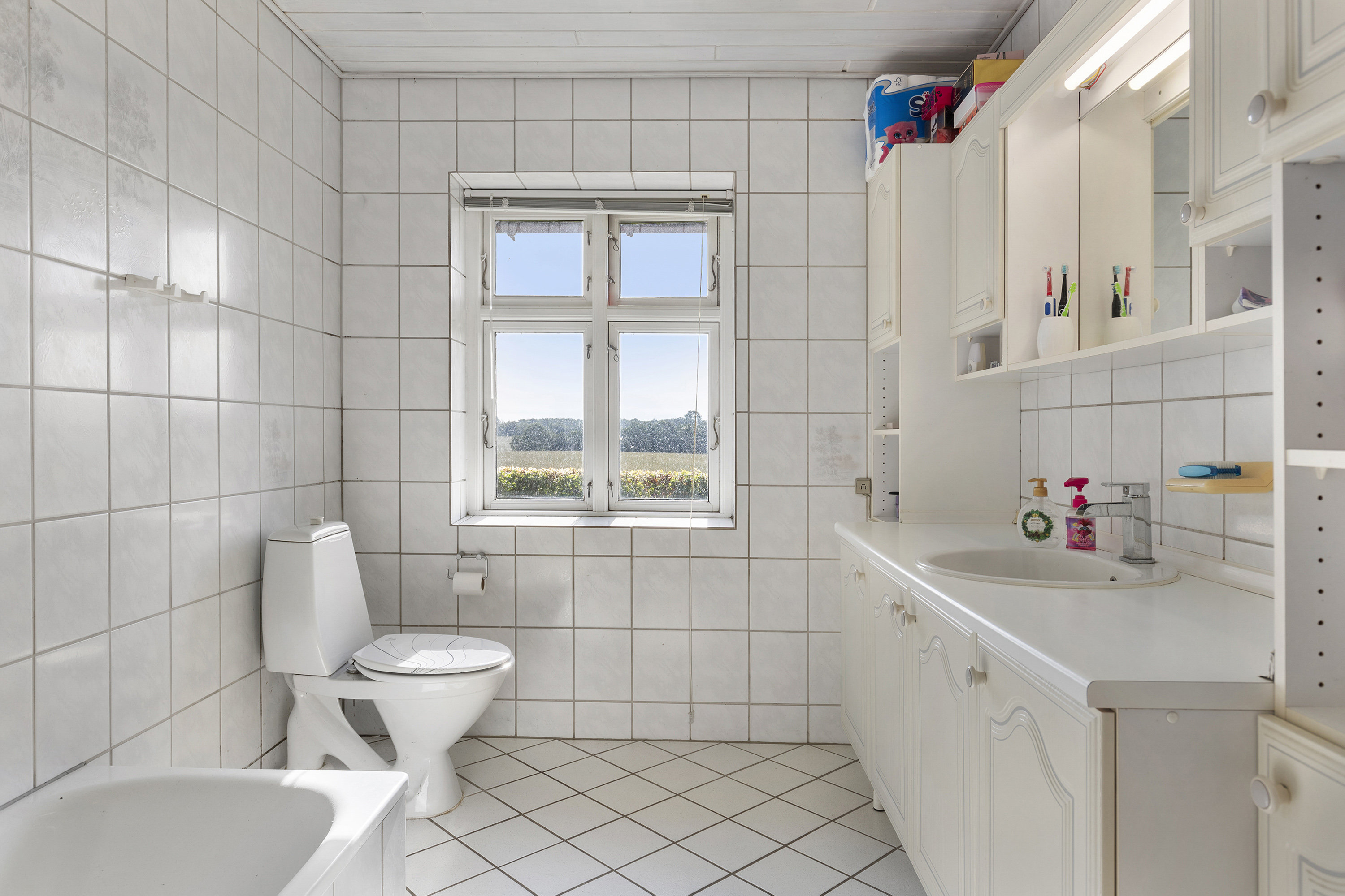 Fremhævet badeværelse billede i fuldskærmstilstand. Billede af Myhlenbergvej 74, 9510 Arden