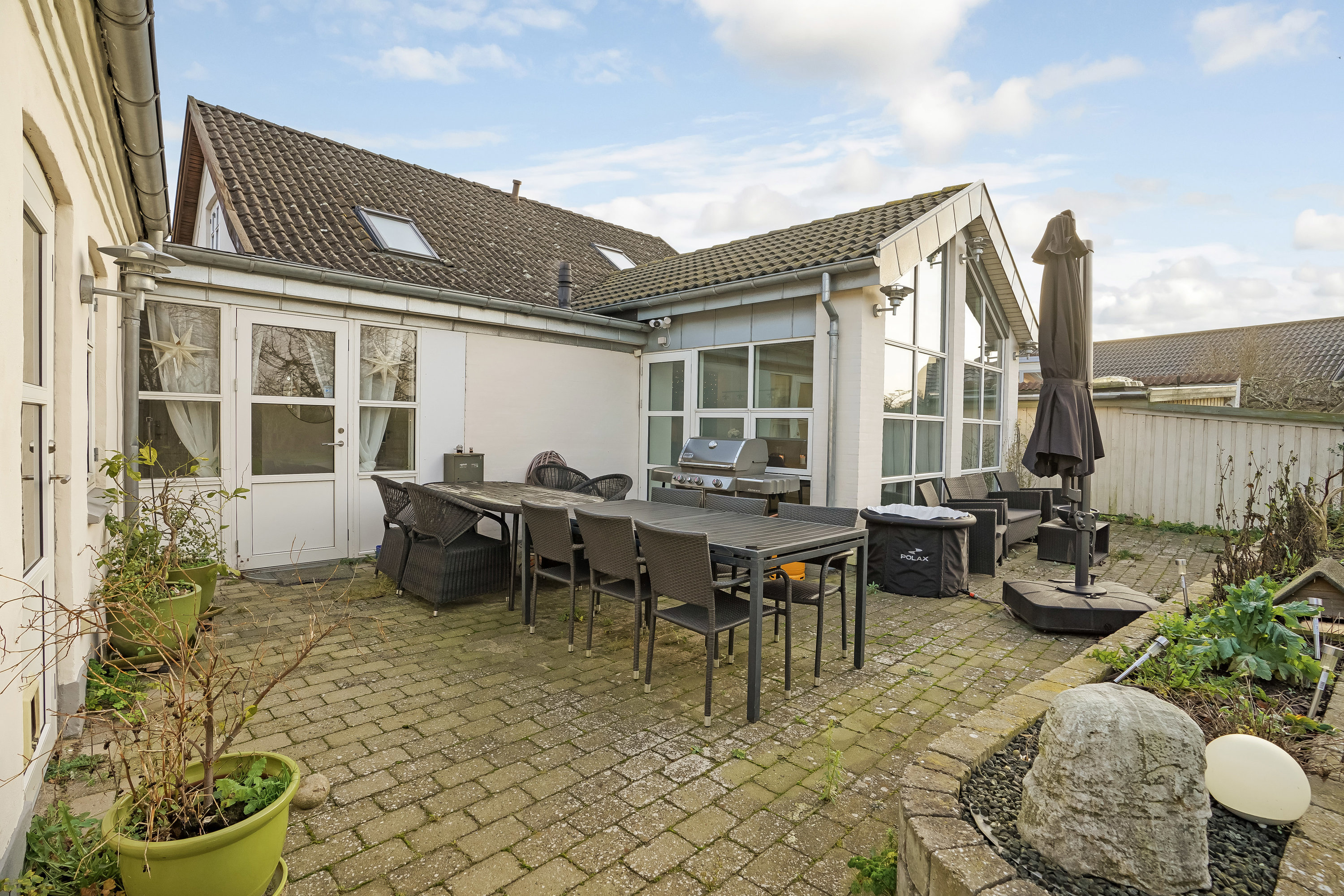 Fremhævet terrasse billede i fuldskærmstilstand. Billede af Brenderupvej 26, Gl Brenderup, 5464 Brenderup Fyn