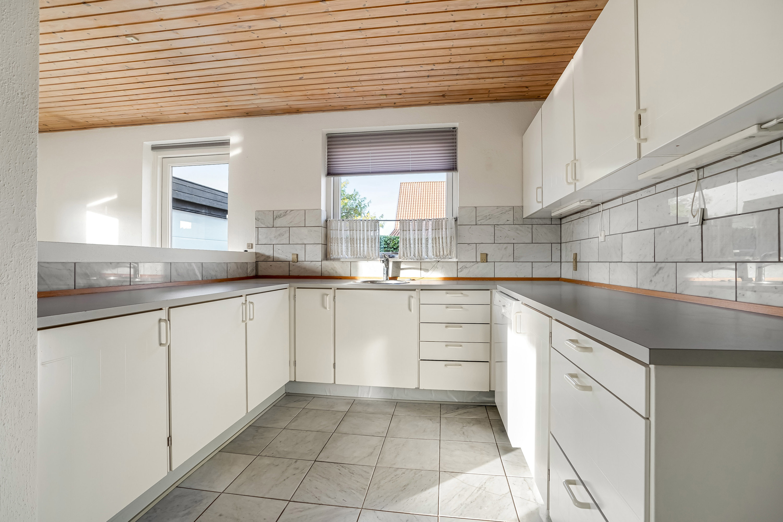 Miniaturebillede 2: køkken. Billede af Møllehaven 1B, 5500 Middelfart