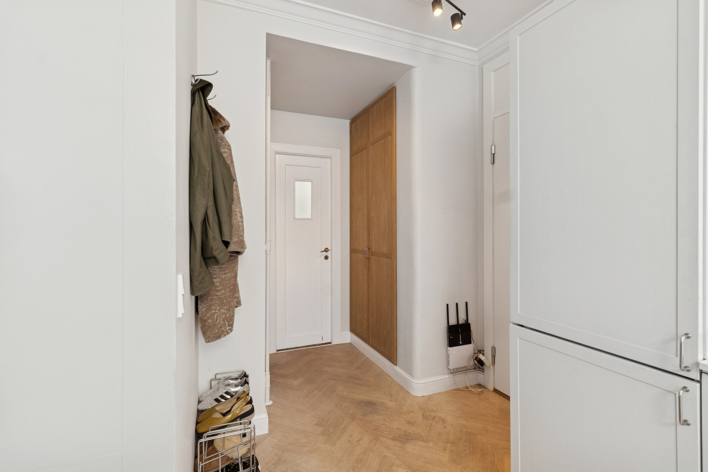 Fremhævet hall billede i fuldskærmstilstand. Billede af Østerdalsgade 3B, 1. tv., 2300 København S