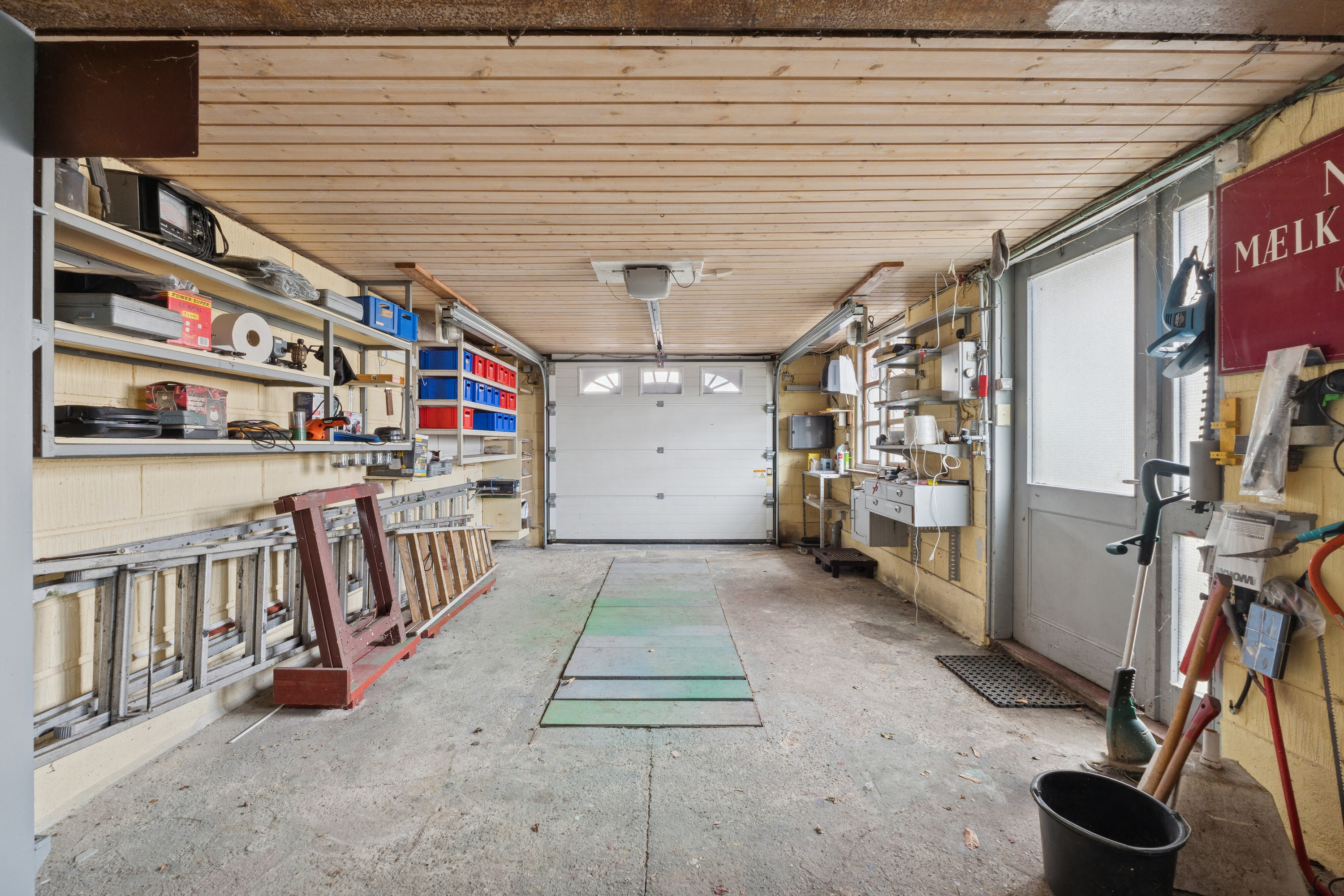 Fremhævet garage billede i fuldskærmstilstand. Billede af Øhavevej 13, 5800 Nyborg