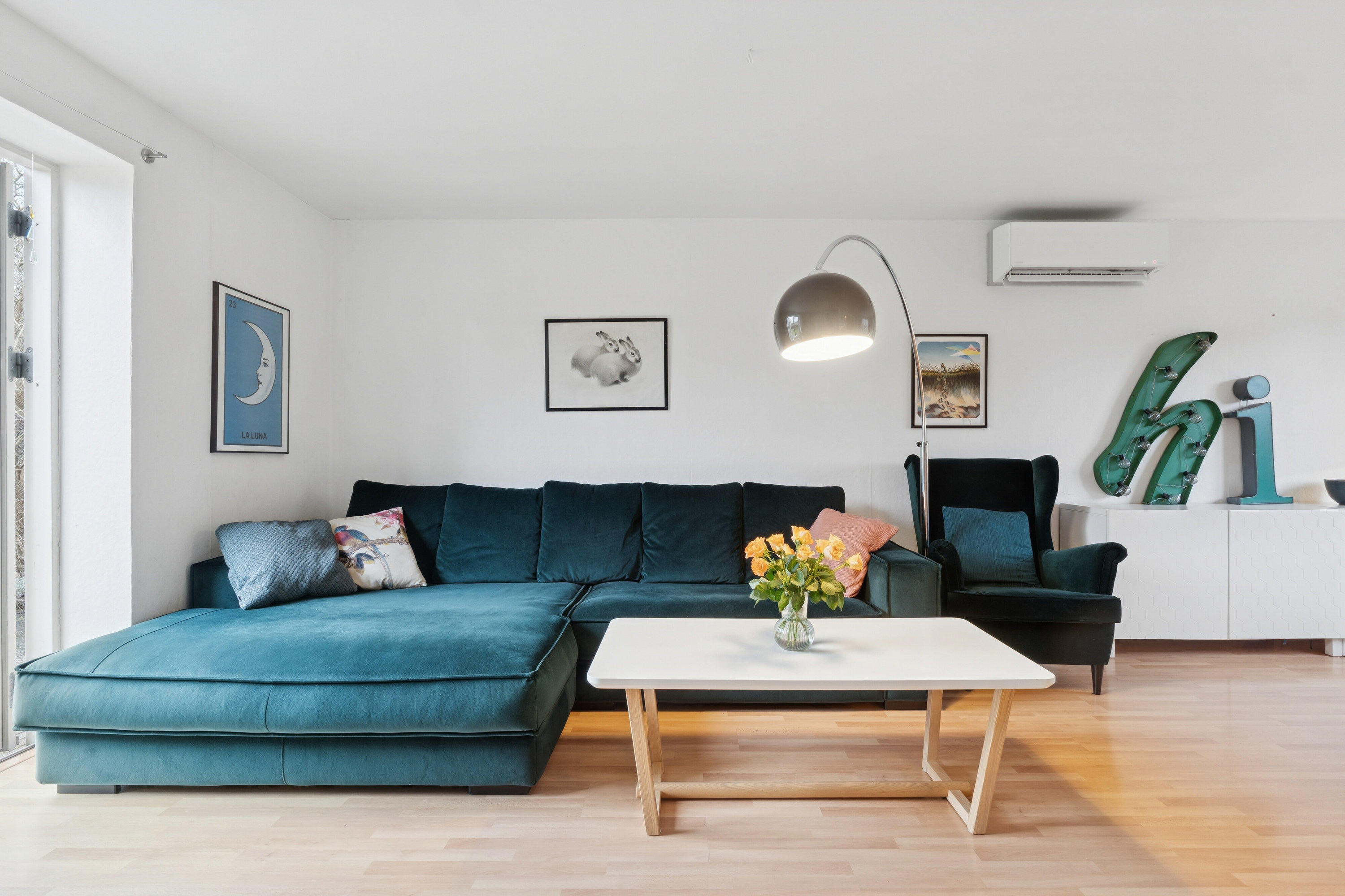 Fremhævet stue billede i fuldskærmstilstand. Billede af Ceylonvej 32, 2300 København S