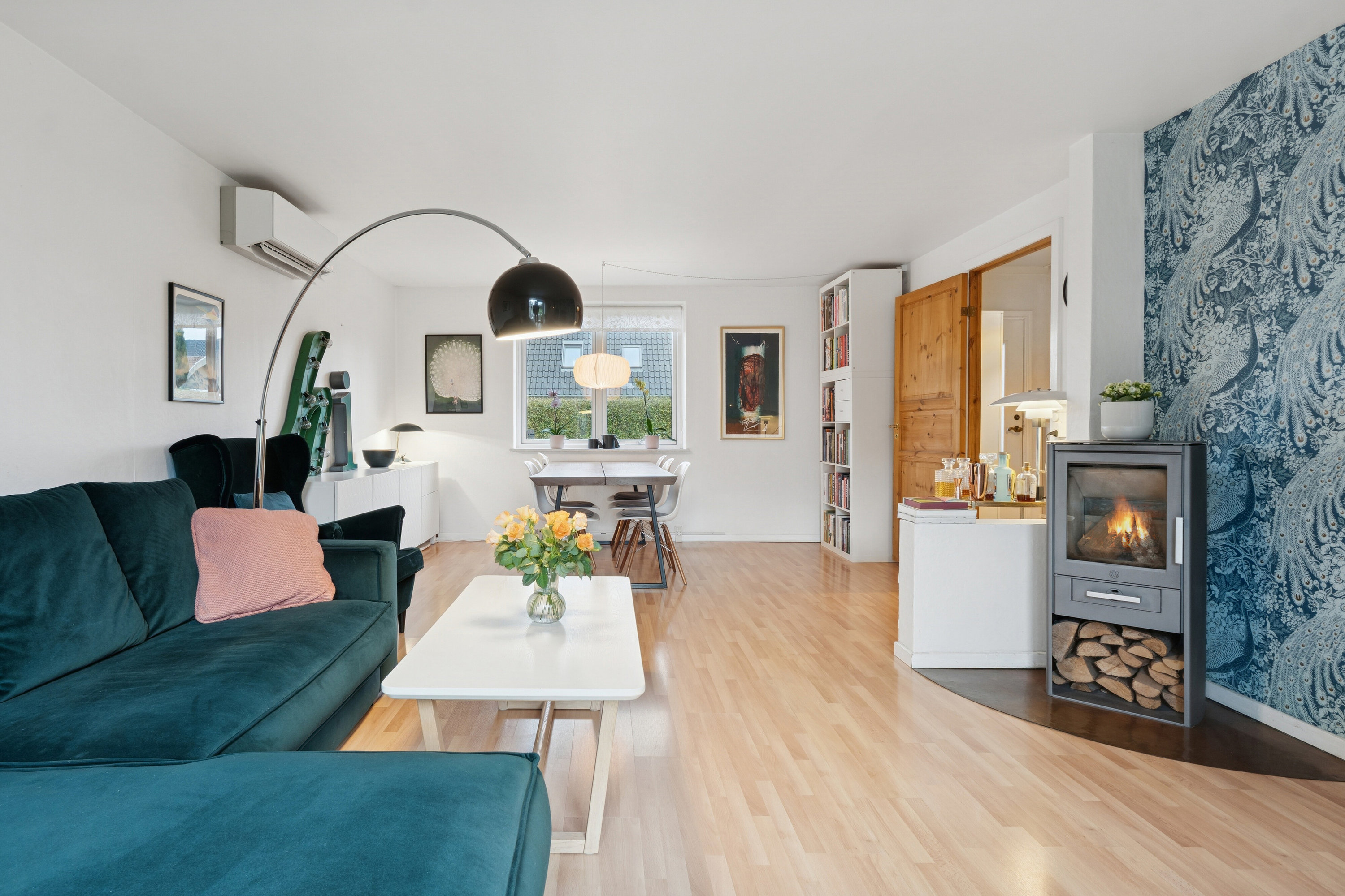 Fremhævet stue billede i fuldskærmstilstand. Billede af Ceylonvej 32, 2300 København S