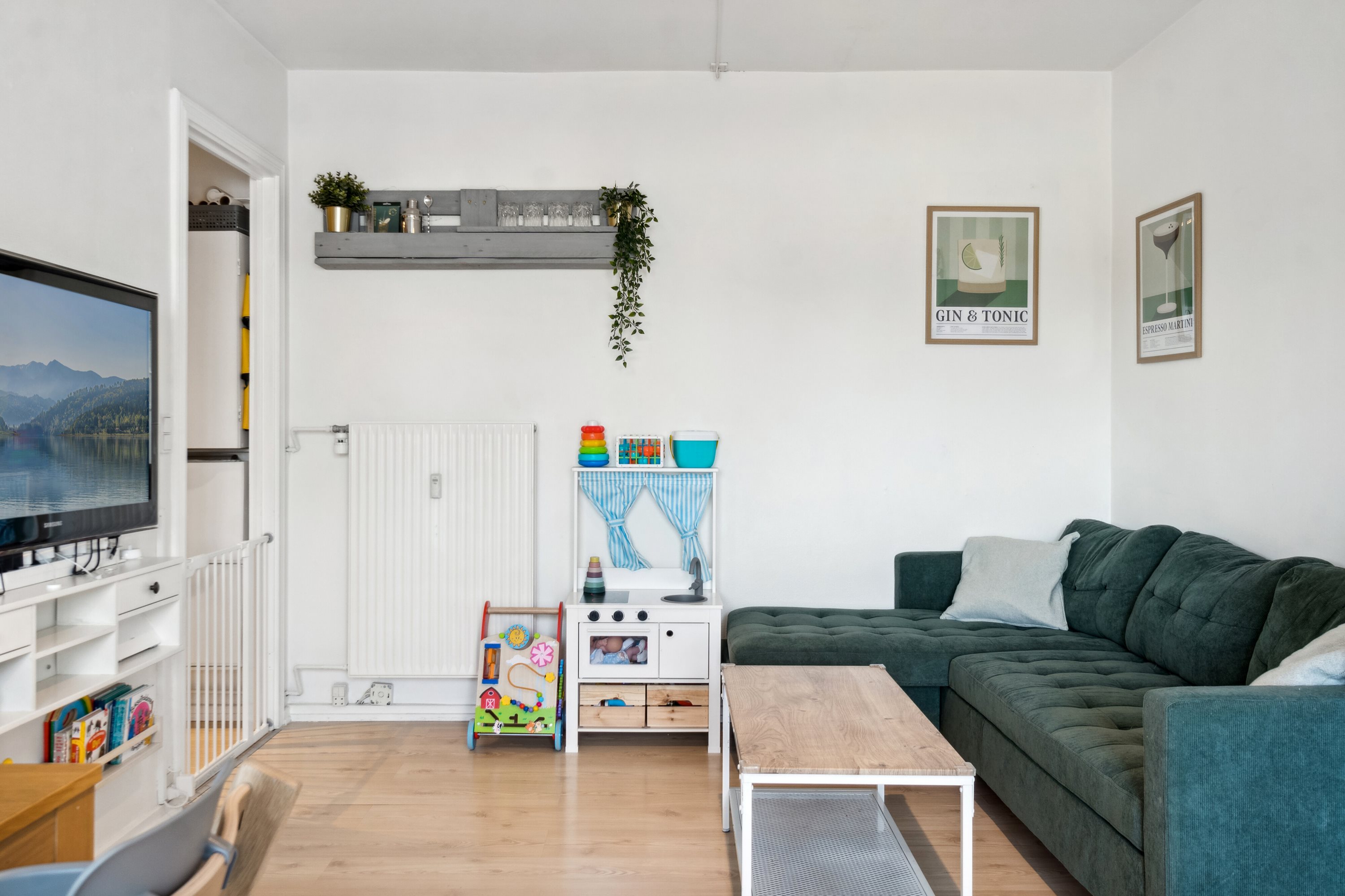 Fremhævet stue billede i fuldskærmstilstand. Billede af Hvidovrevej 50, st.. 4., 2610 Rødovre