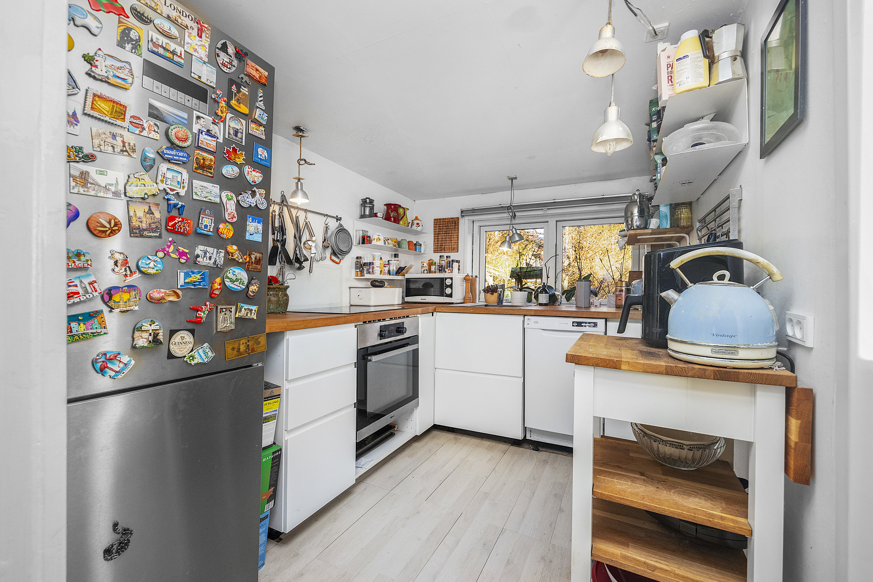 Fremhævet  billede i fuldskærmstilstand. Billede af Hf. Grænsen 2, 2000 Frederiksberg