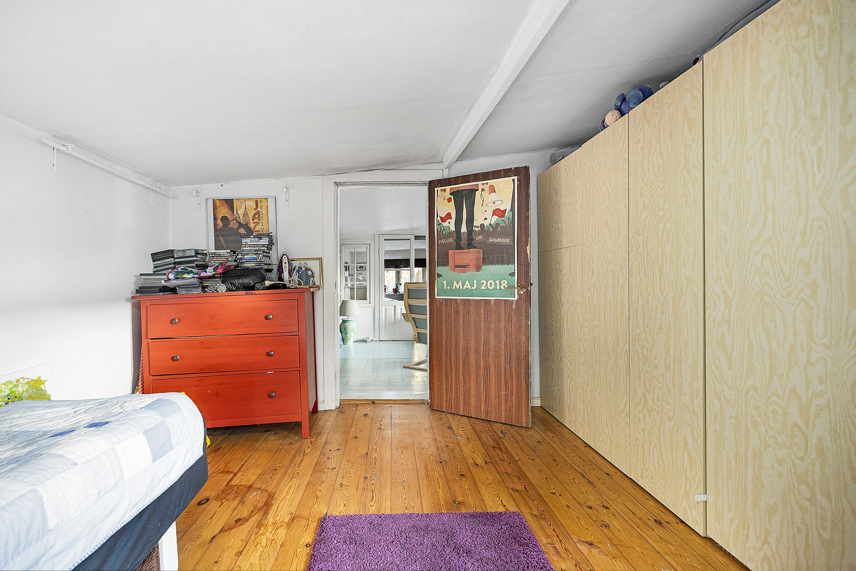 Fremhævet  billede i fuldskærmstilstand. Billede af Hf. Grænsen 2, 2000 Frederiksberg