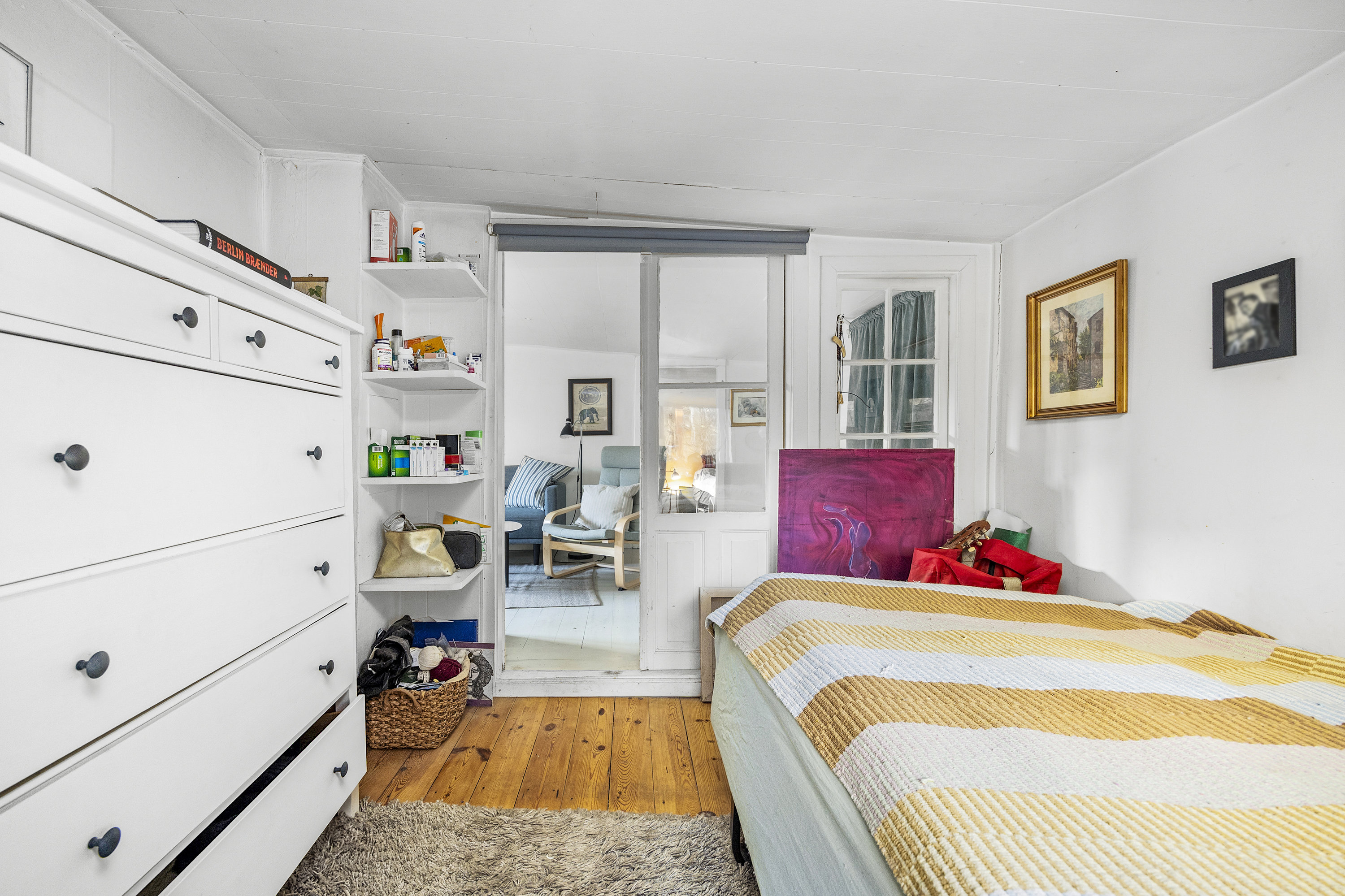 Fremhævet  billede i fuldskærmstilstand. Billede af Hf. Grænsen 2, 2000 Frederiksberg