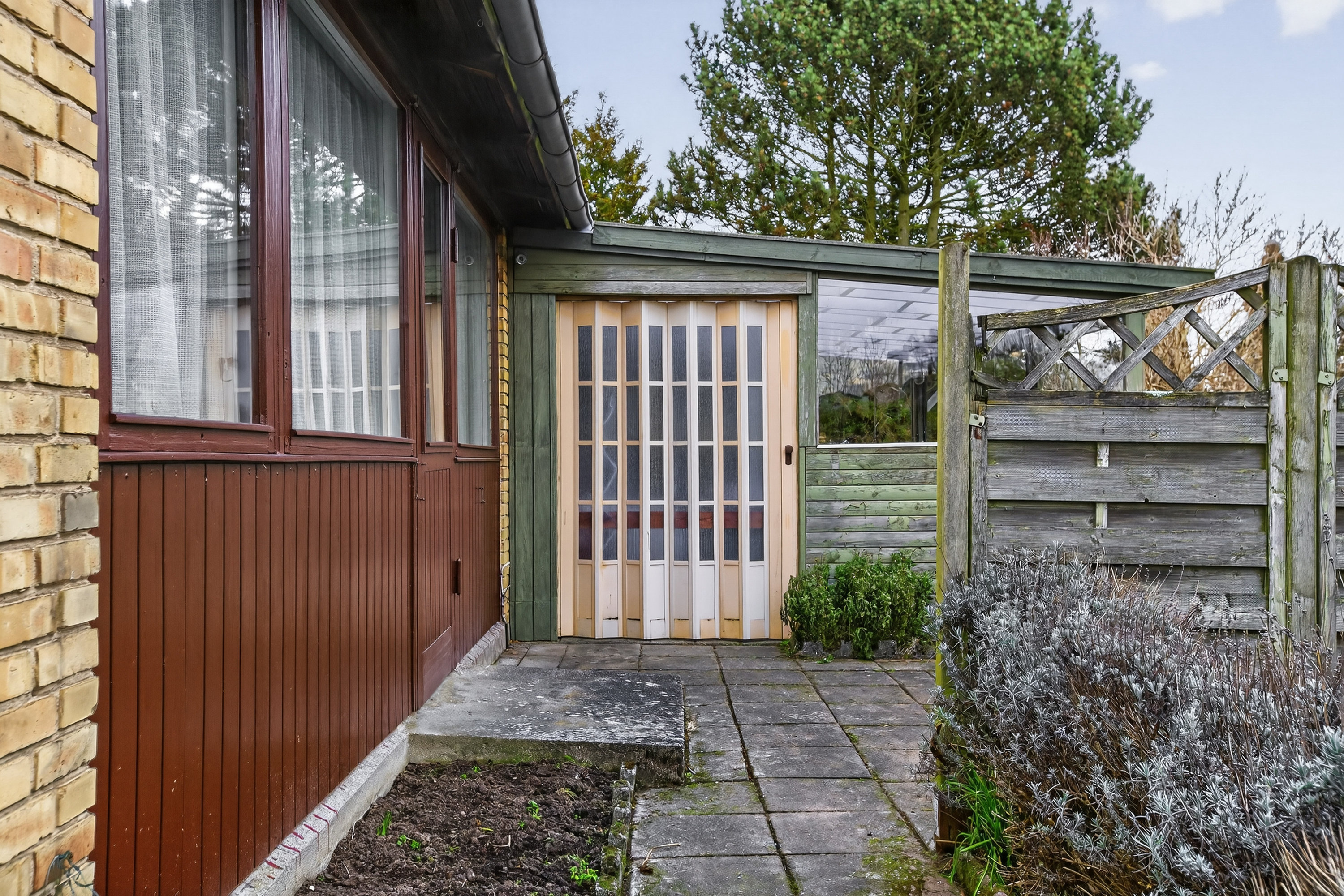 Fremhævet ude billede i fuldskærmstilstand. Billede af Tranemosevej 50, 2750 Ballerup