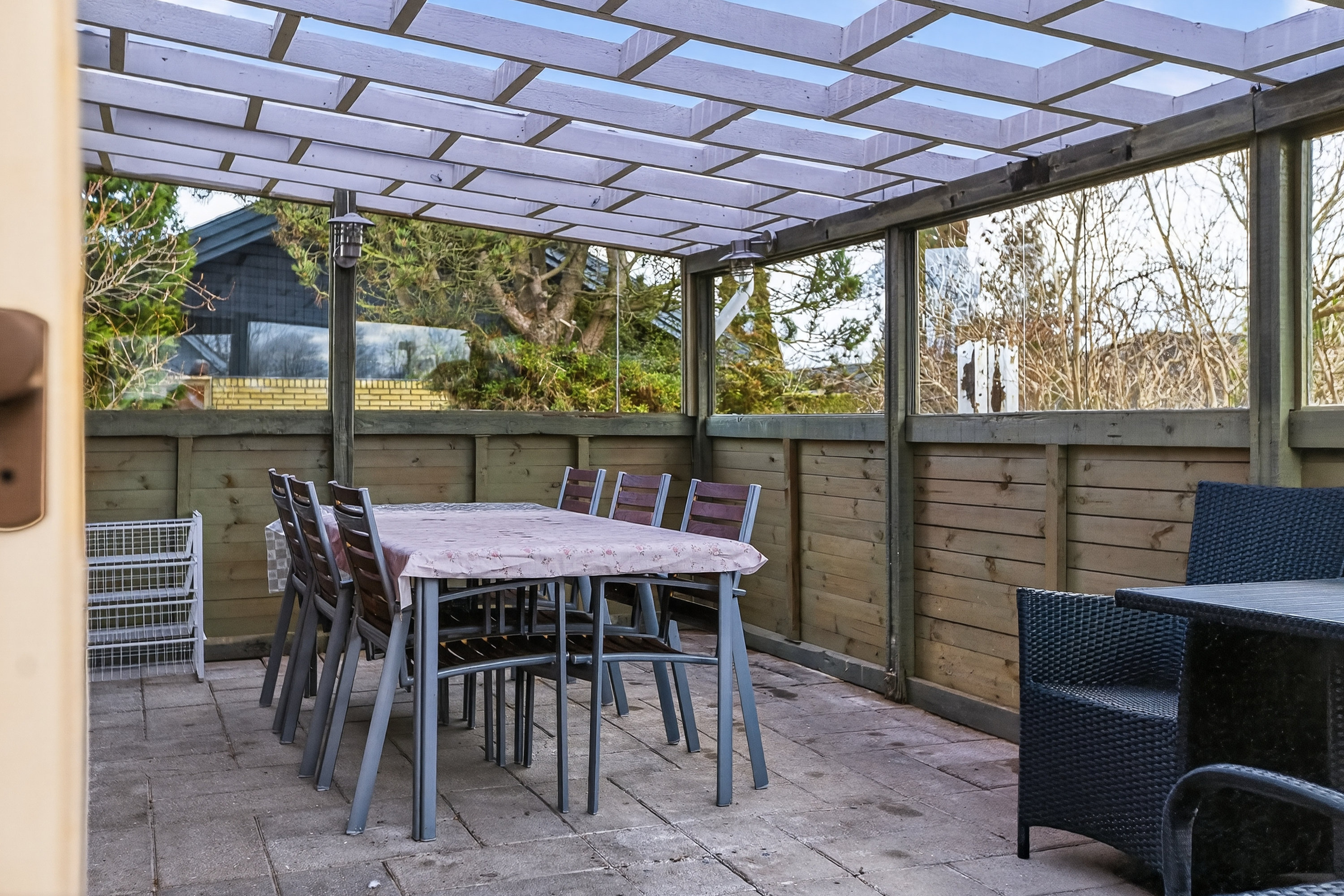 Fremhævet udestue billede i fuldskærmstilstand. Billede af Tranemosevej 50, 2750 Ballerup