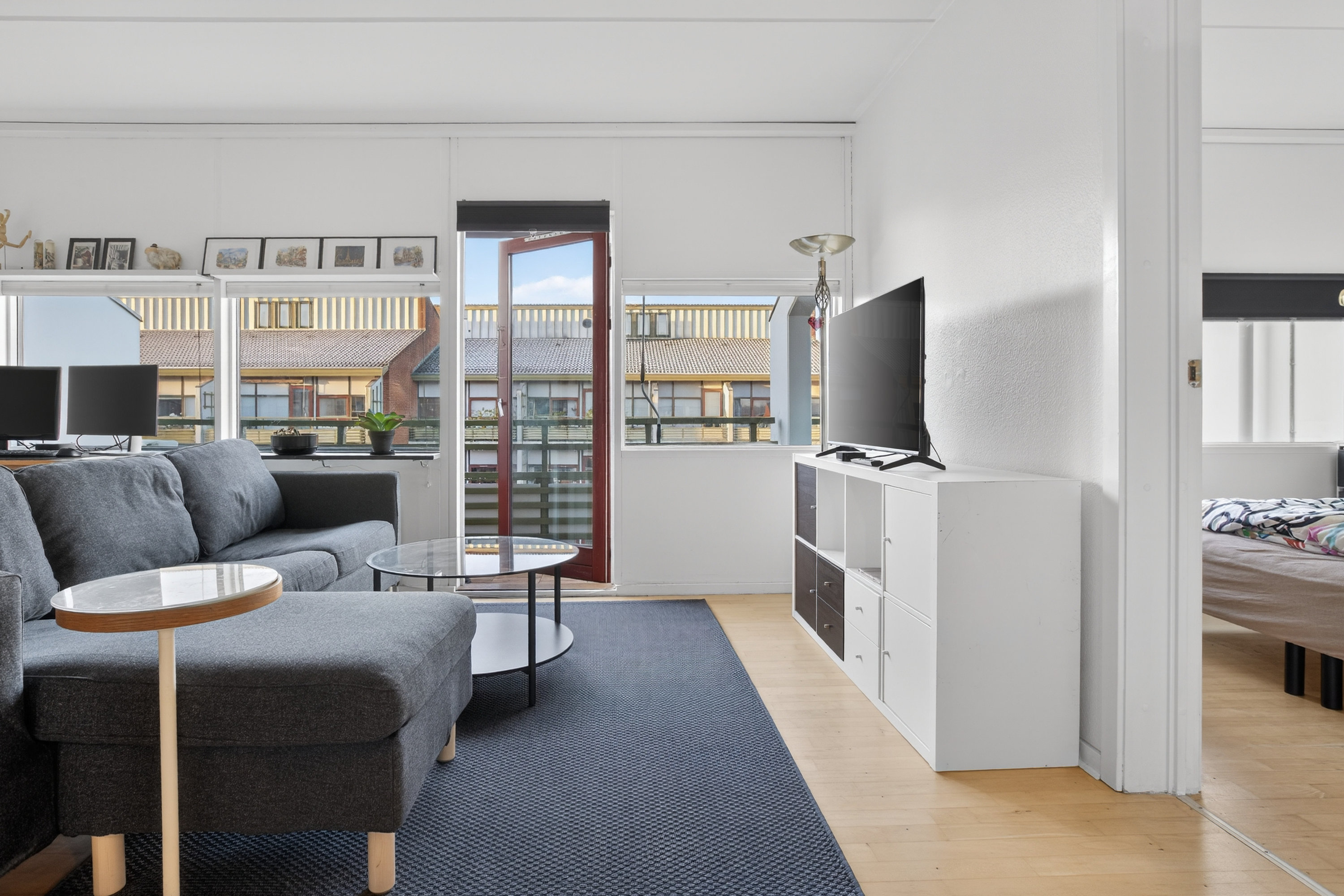 Fremhævet stue billede i fuldskærmstilstand. Billede af Pærevangen 16, 2. mf., Smørumnedre, 2765 Smørum