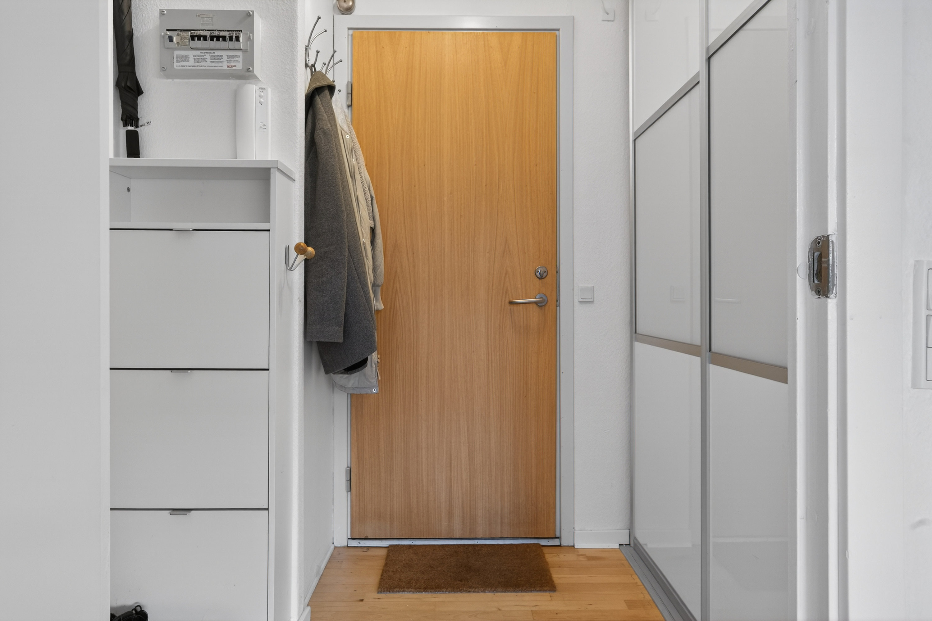 Fremhævet entré billede i fuldskærmstilstand. Billede af Pærevangen 16, 2. mf., Smørumnedre, 2765 Smørum