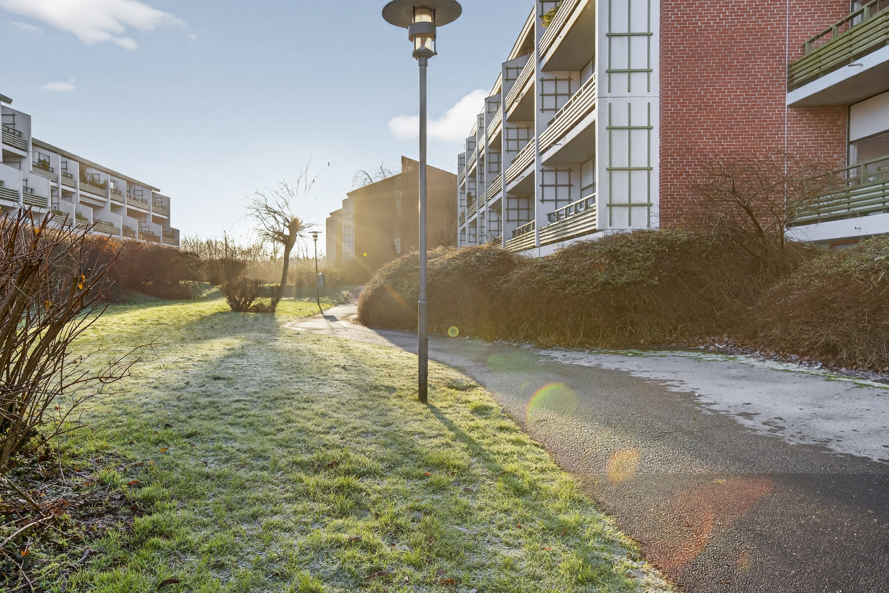 Fremhævet ude billede i fuldskærmstilstand. Billede af Pærevangen 16, 2. mf., Smørumnedre, 2765 Smørum