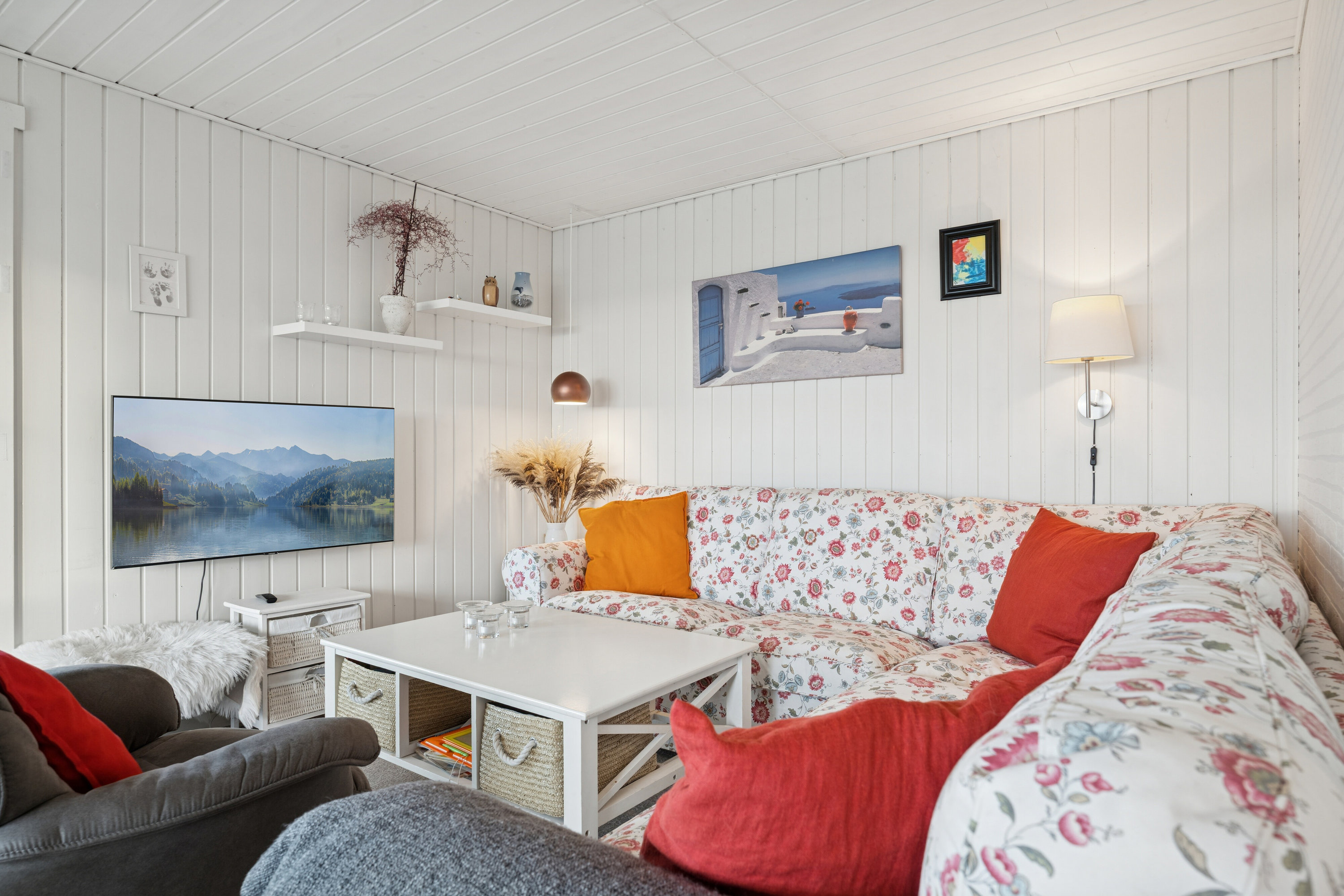 Fremhævet stue billede i fuldskærmstilstand. Billede af Sejlet 14, 4793 Bogø By