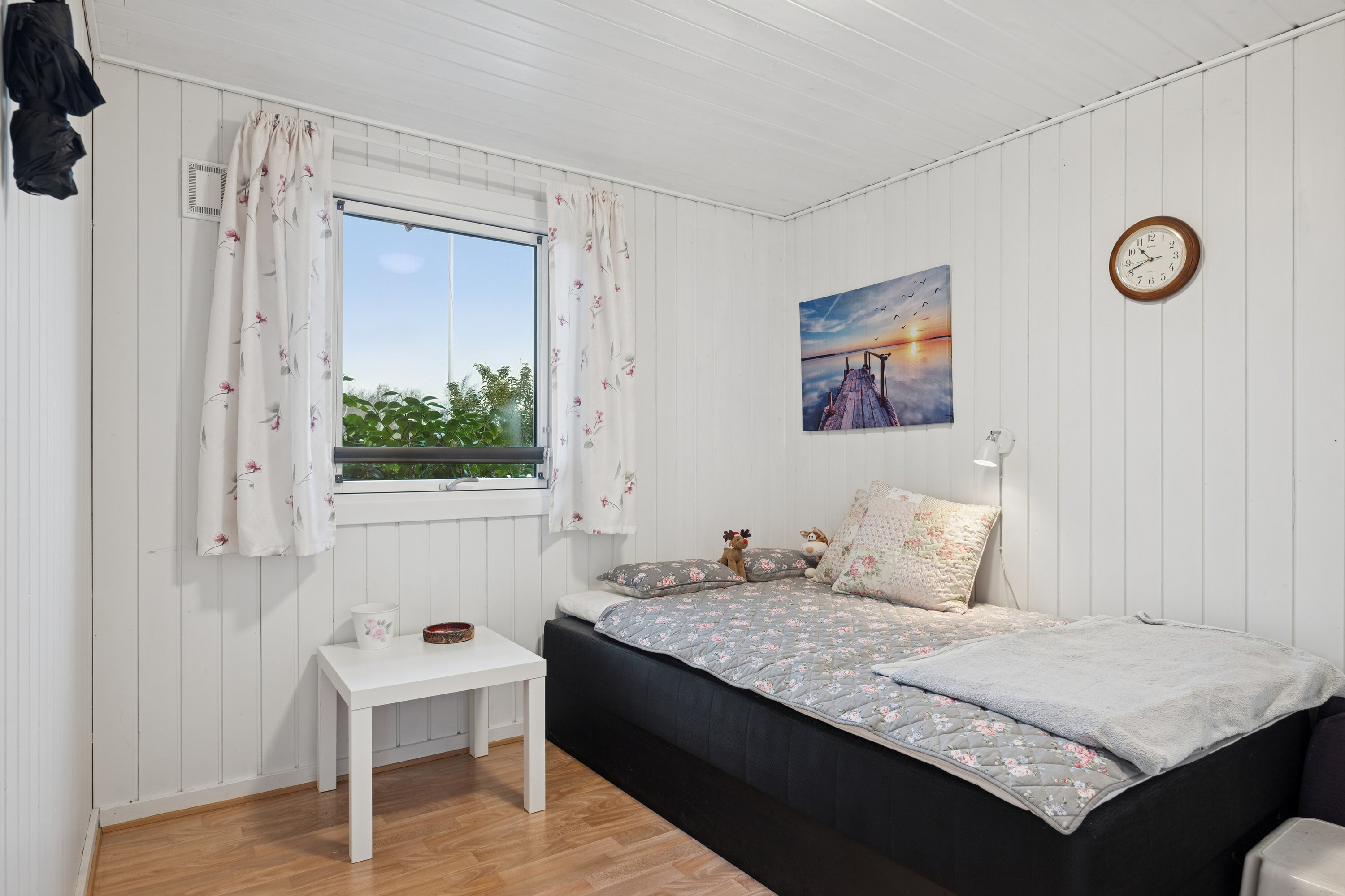 Fremhævet soveværelse billede i fuldskærmstilstand. Billede af Sejlet 14, 4793 Bogø By