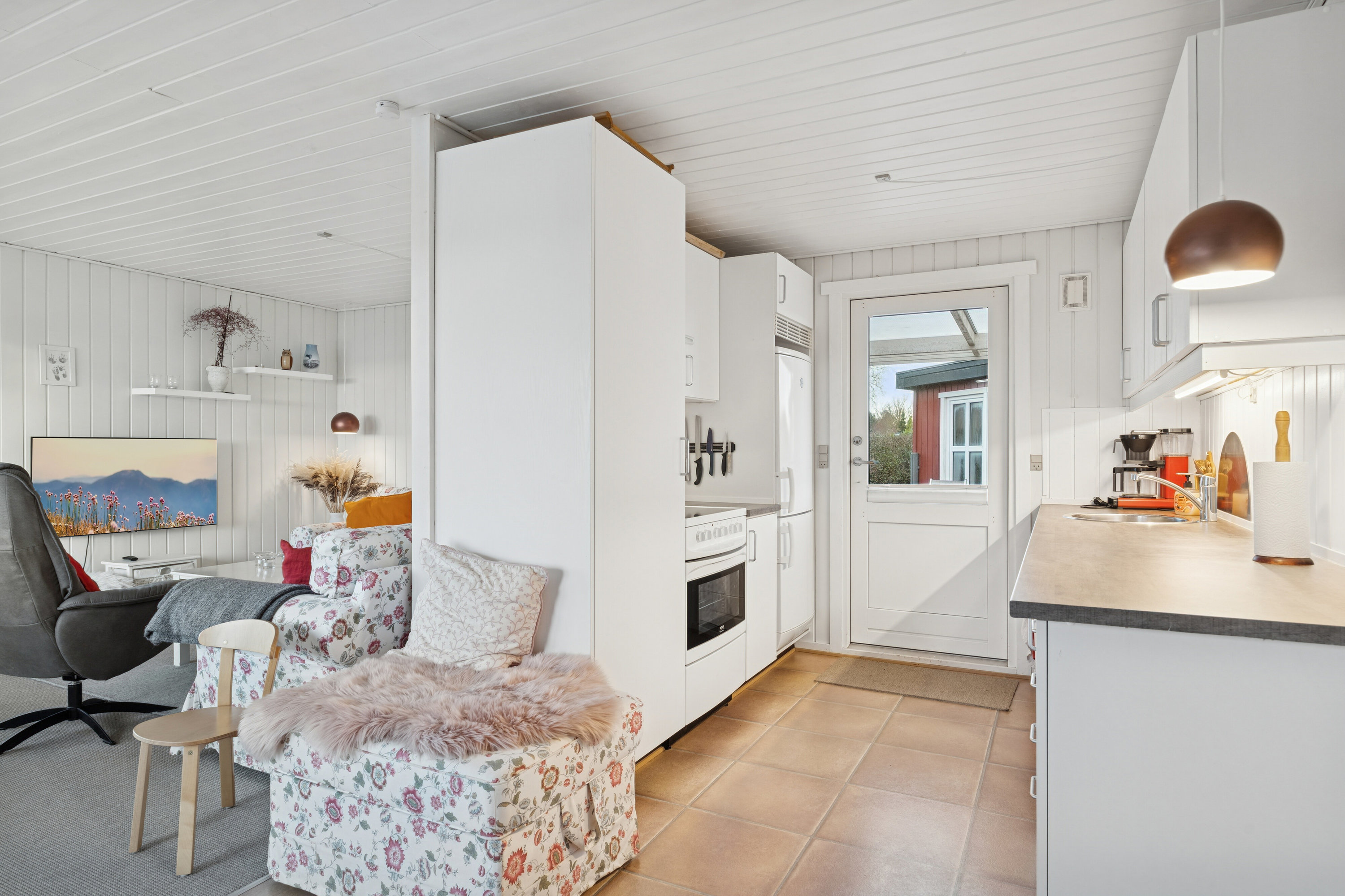 Fremhævet køkken billede i fuldskærmstilstand. Billede af Sejlet 14, 4793 Bogø By