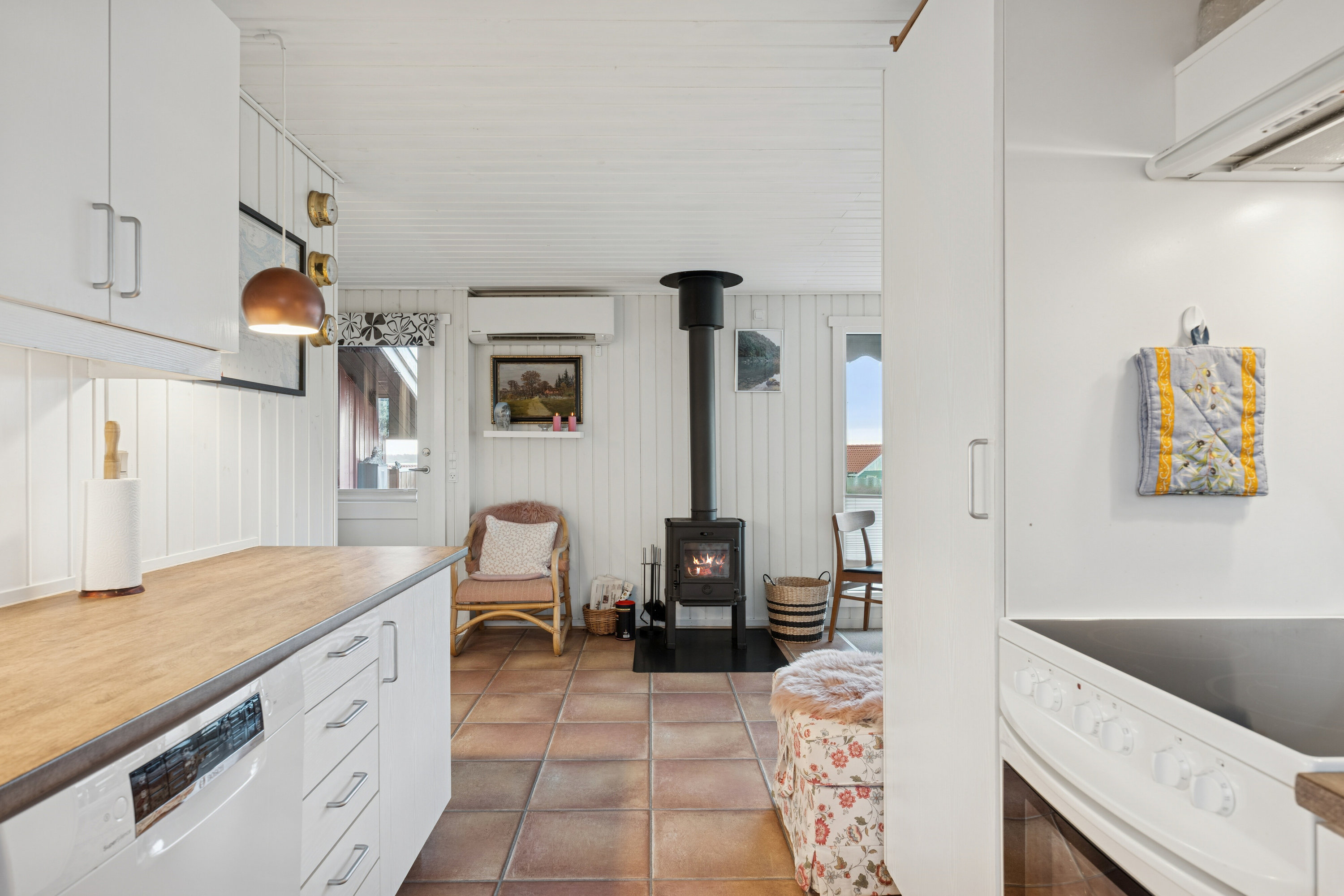 Fremhævet køkken billede i fuldskærmstilstand. Billede af Sejlet 14, 4793 Bogø By
