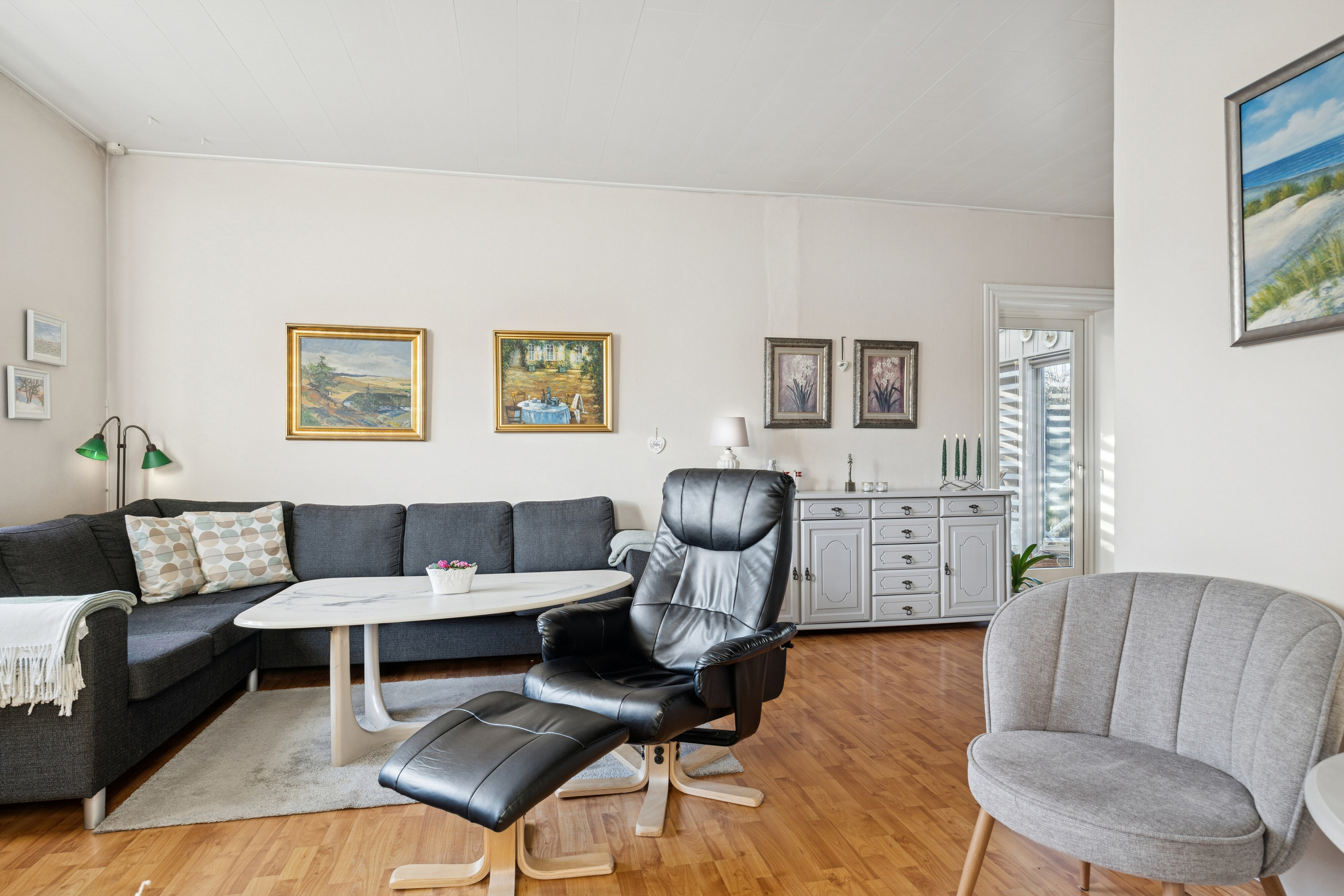 Fremhævet stue billede i fuldskærmstilstand. Billede af Grundtvigs Alle 17, 4760 Vordingborg