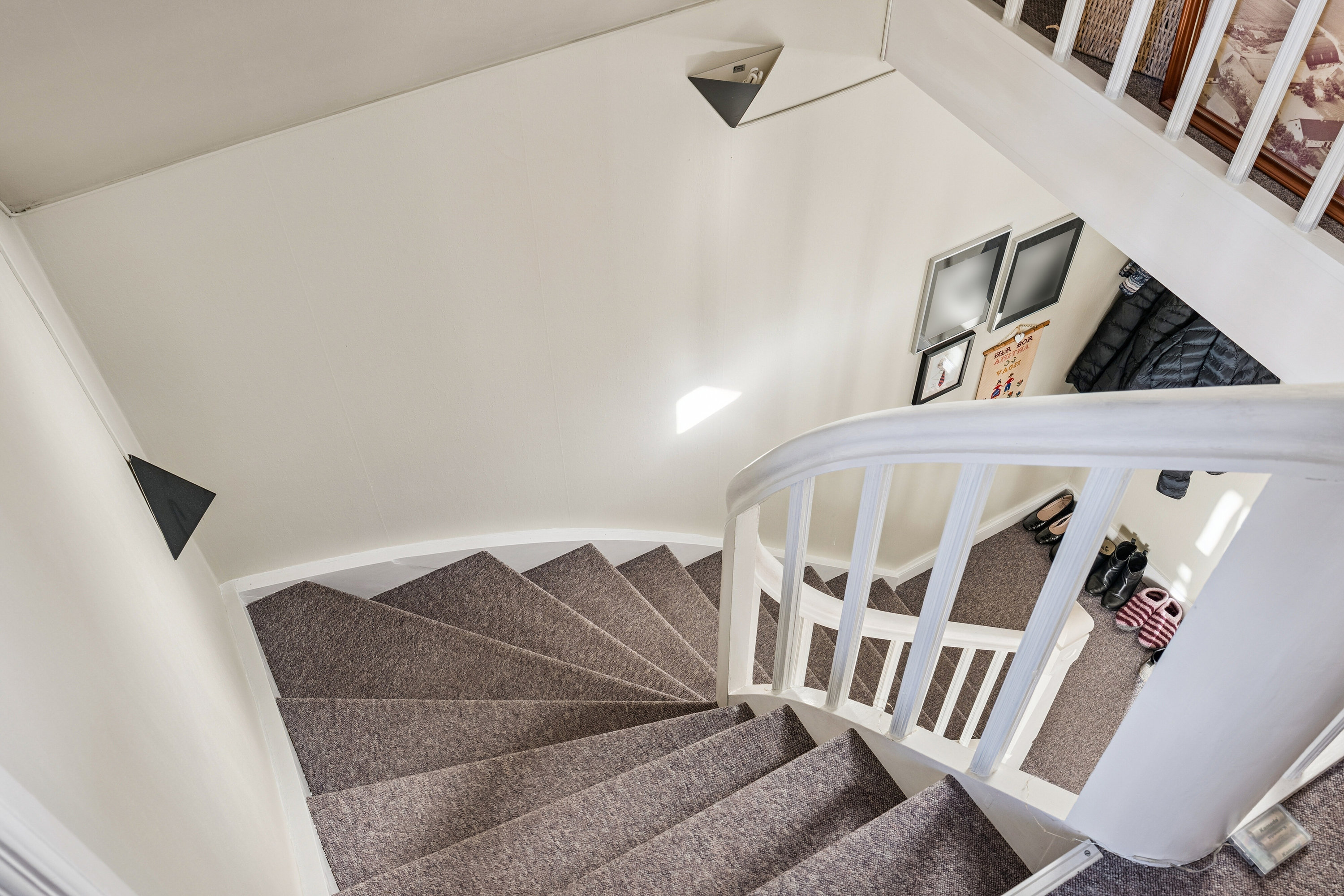 Fremhævet gang billede i fuldskærmstilstand. Billede af Grundtvigs Alle 17, 4760 Vordingborg