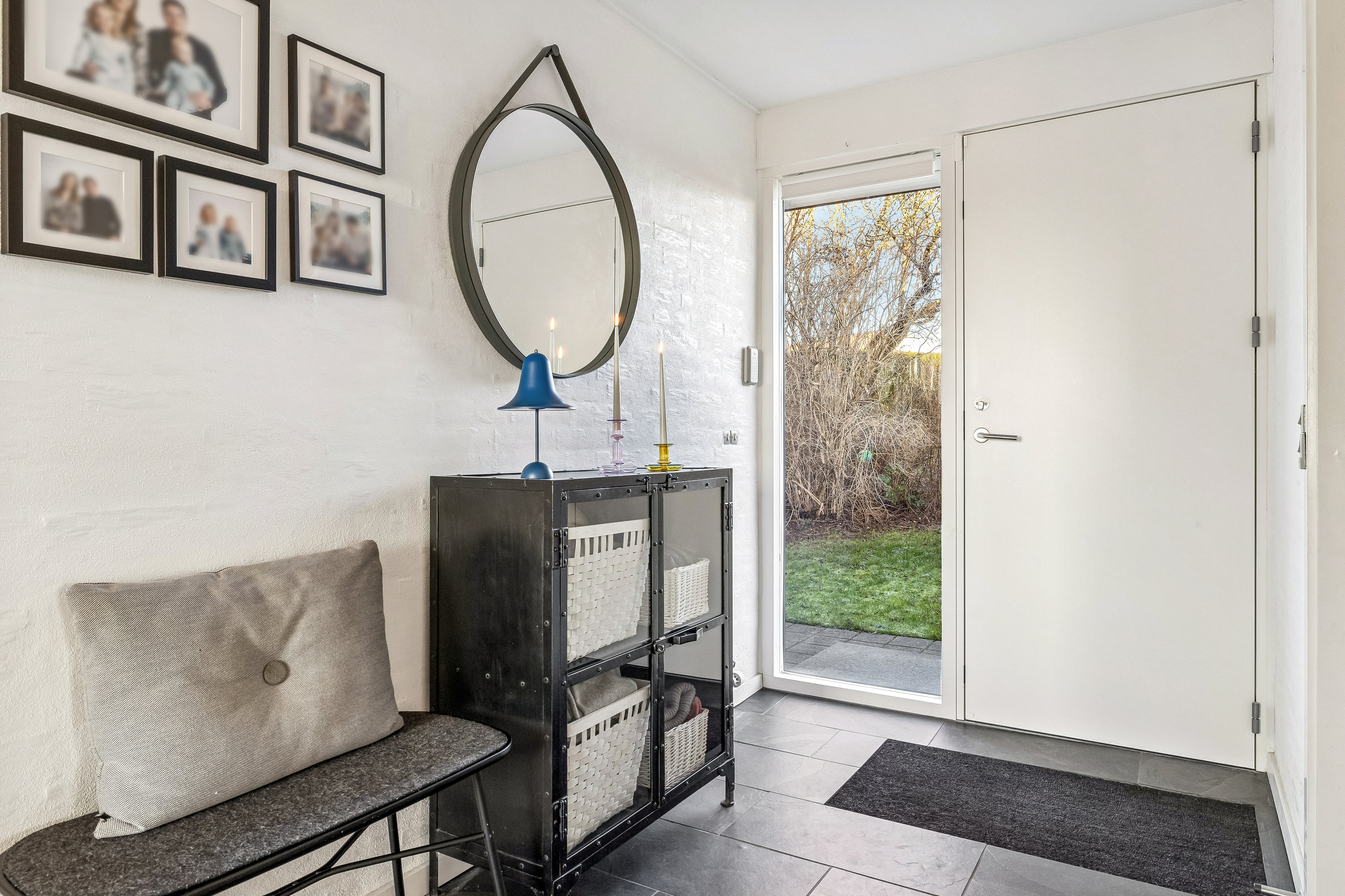 Miniaturebillede 2: entré. Billede af Skrænten 19, Vrold, 8660 Skanderborg