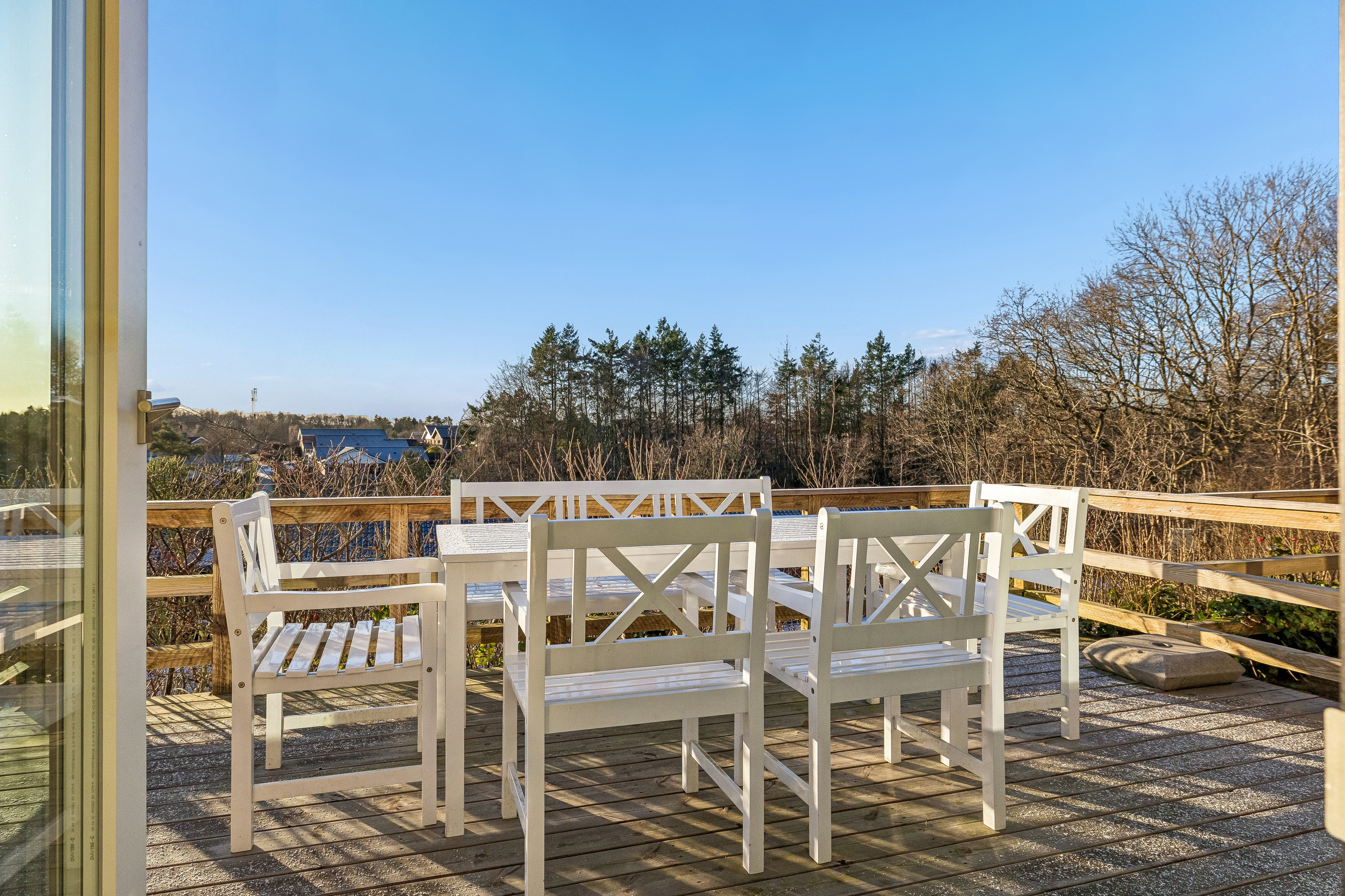 Fremhævet terrasse billede i fuldskærmstilstand. Billede af Skrænten 19, Vrold, 8660 Skanderborg