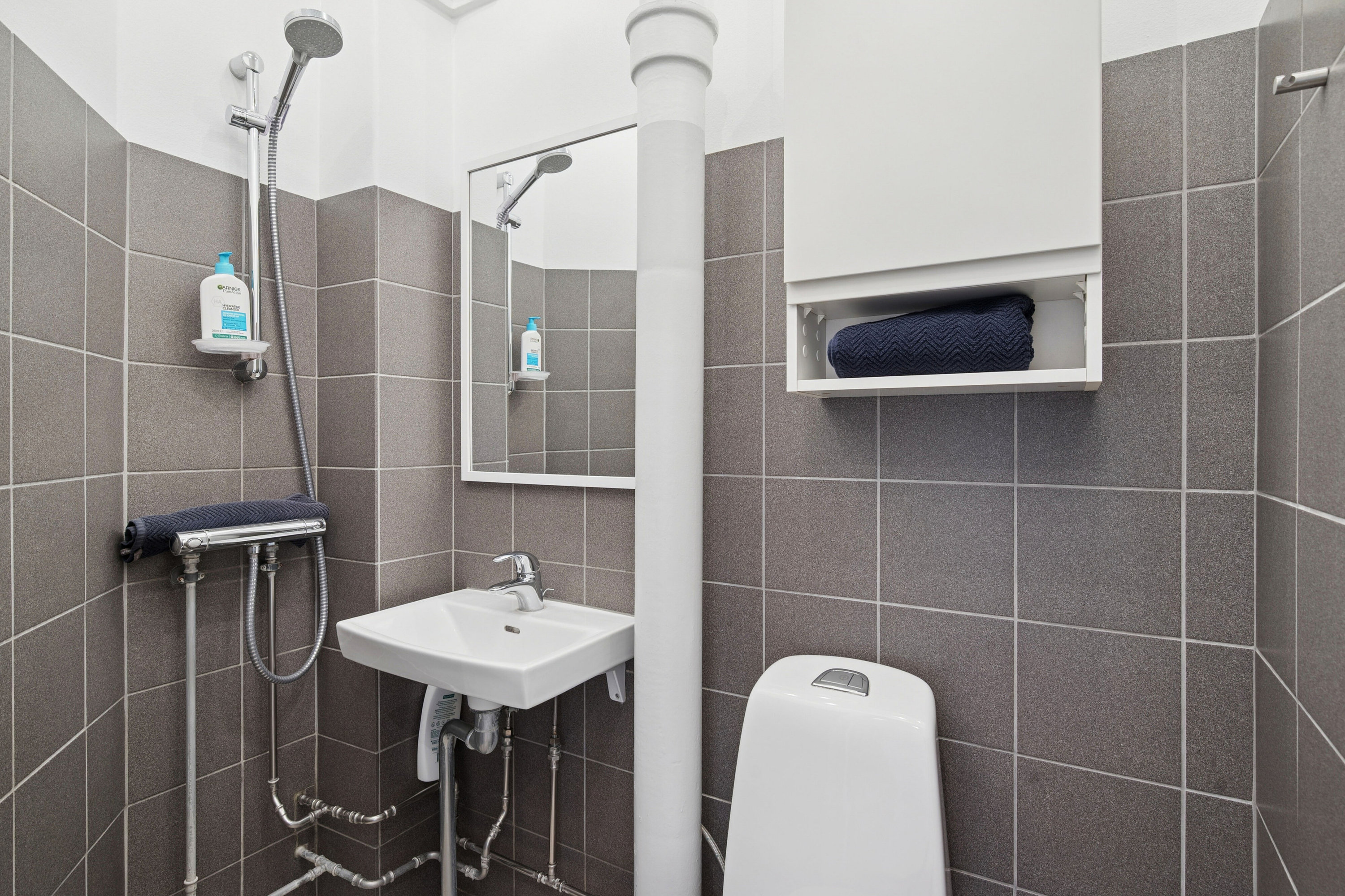 Fremhævet badeværelse billede i fuldskærmstilstand. Billede af Tværvej 2, 2. tv., 2600 Glostrup