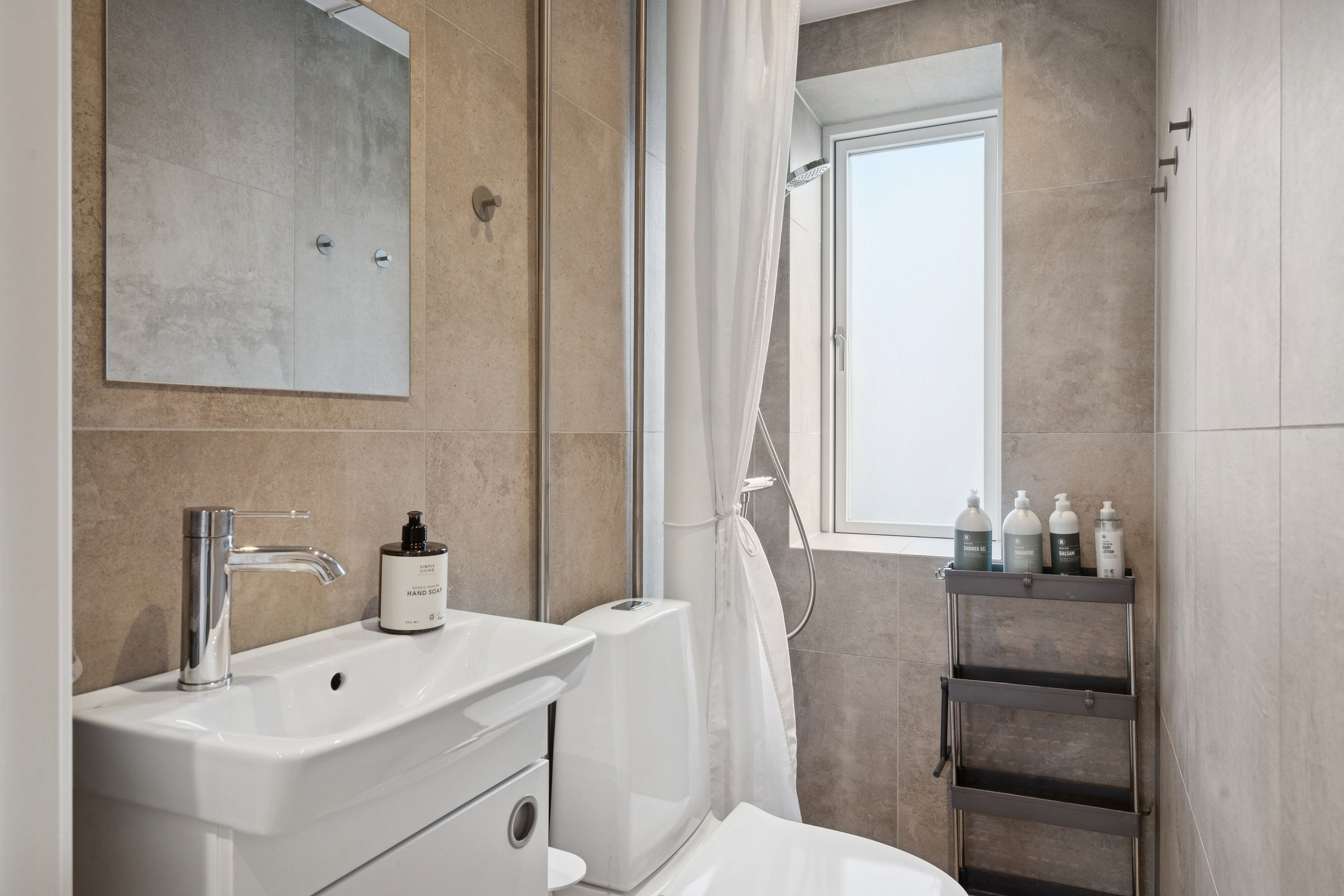 Fremhævet badeværelse billede i fuldskærmstilstand. Billede af Ulrikkenborg Alle 22, st.. tv., 2800 Kongens Lyngby