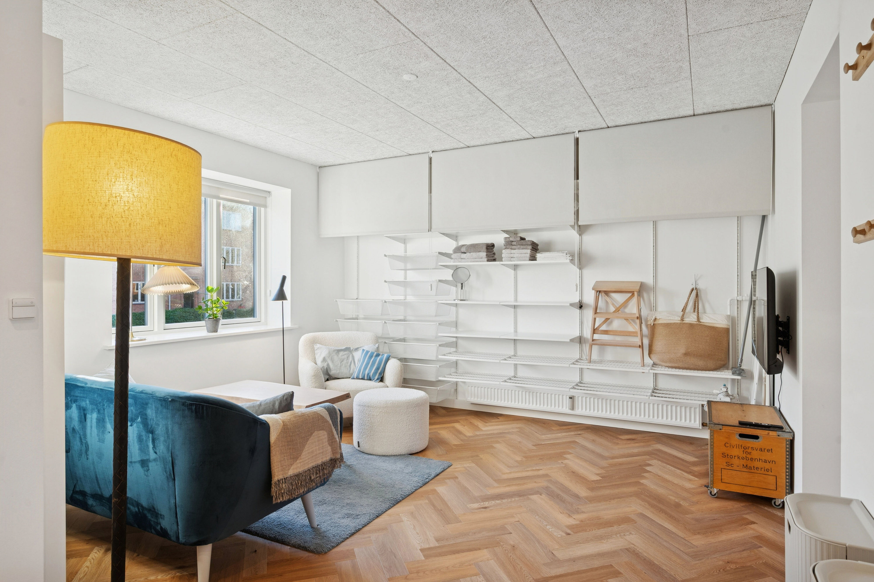 Fremhævet stue billede i fuldskærmstilstand. Billede af Ulrikkenborg Alle 22, st.. tv., 2800 Kongens Lyngby