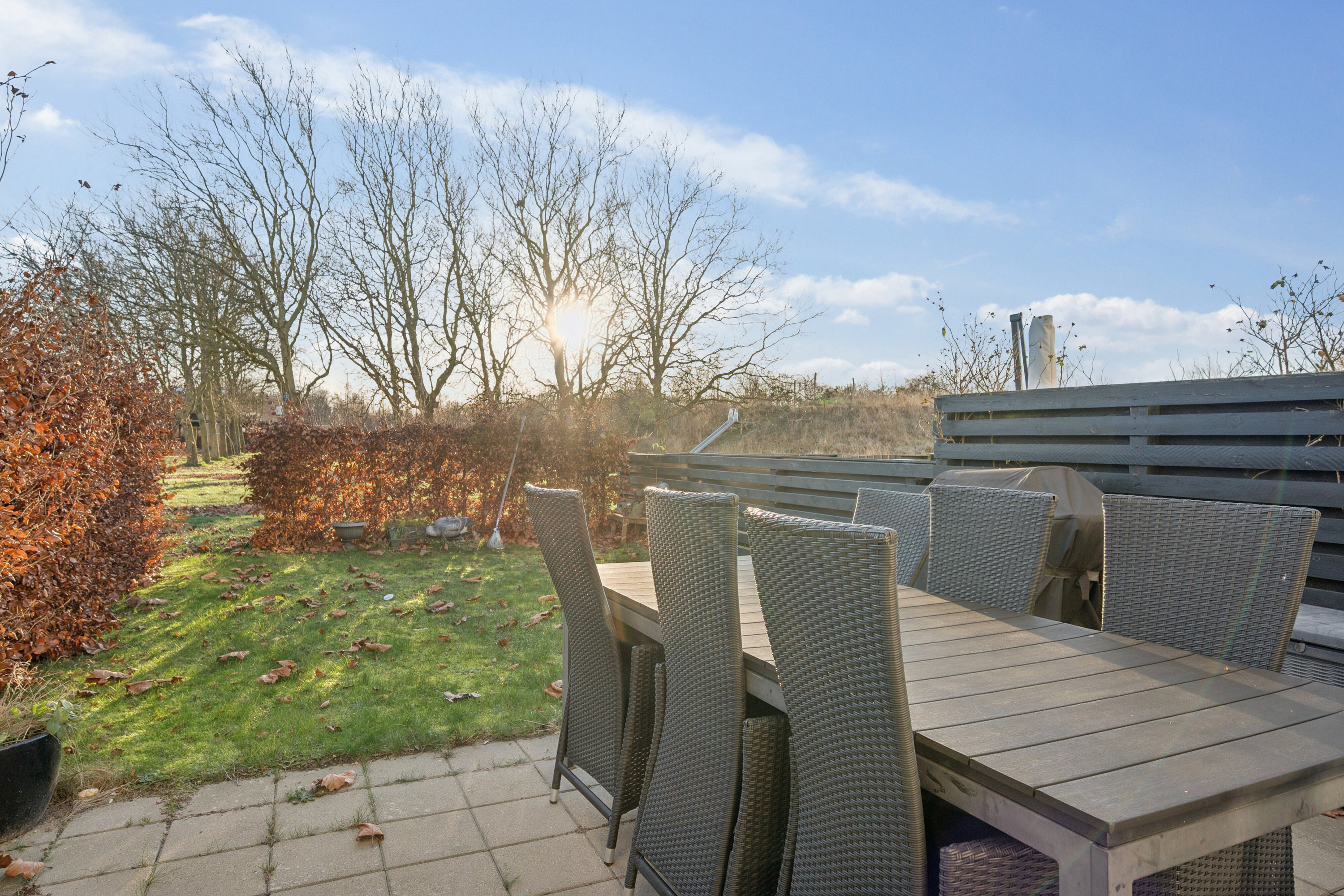 Fremhævet terrasse billede i fuldskærmstilstand. Billede af Tornegårdsvej 25, 2620 Albertslund