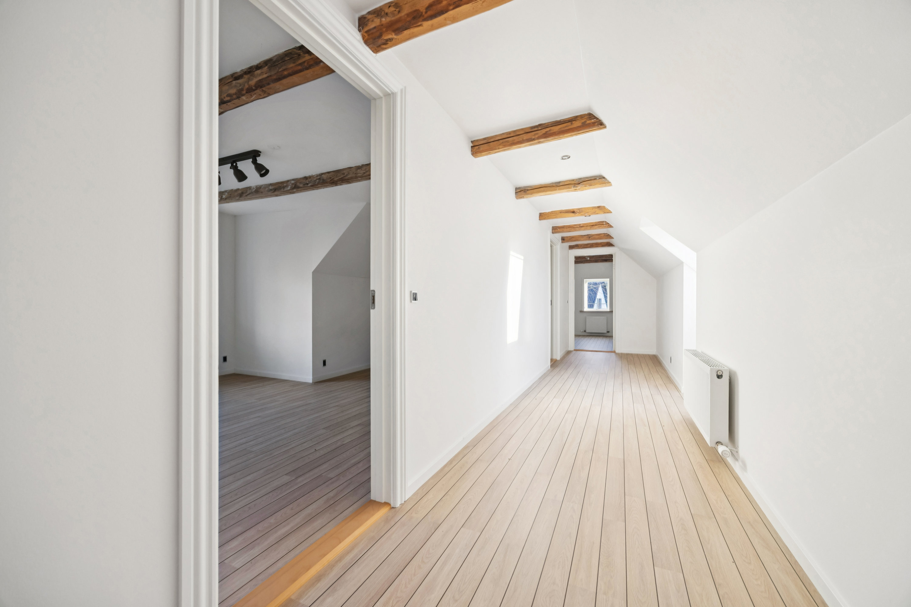 Fremhævet gang billede i fuldskærmstilstand. Billede af Huulmøllevej 12, Vokslev, 9240 Nibe