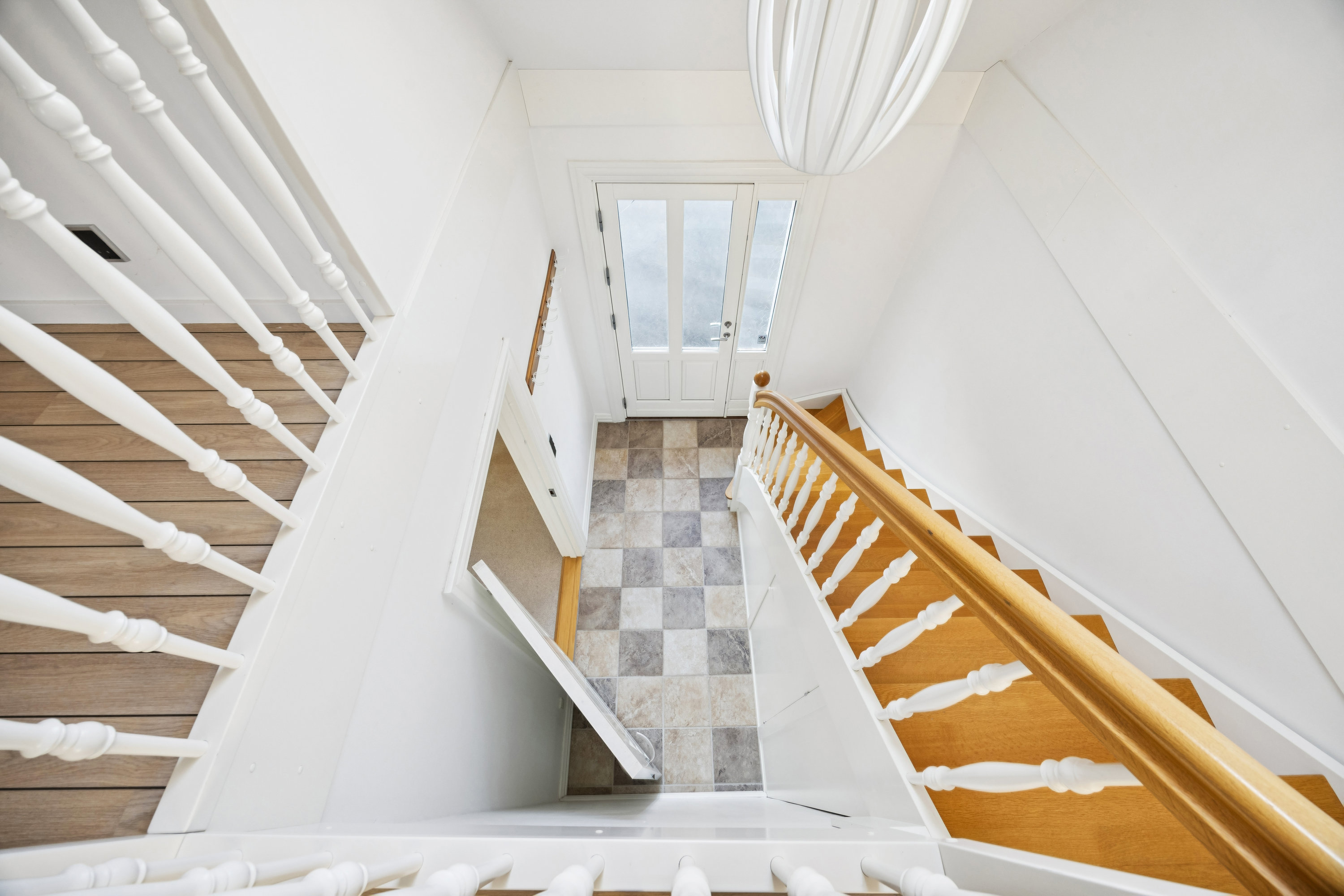 Fremhævet trappe billede i fuldskærmstilstand. Billede af Huulmøllevej 12, Vokslev, 9240 Nibe