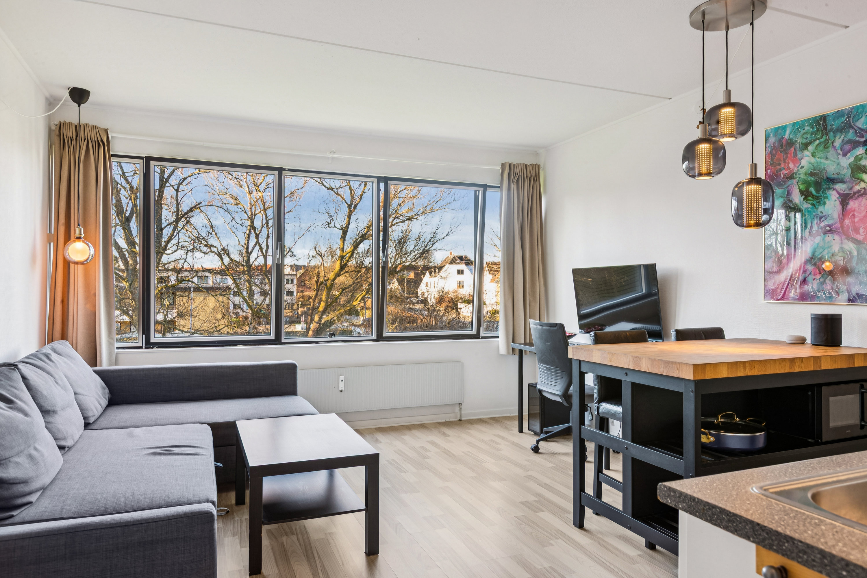 Fremhævet stue billede i fuldskærmstilstand. Billede af Sabroesvej 9D, 2. mf., 3000 Helsingør