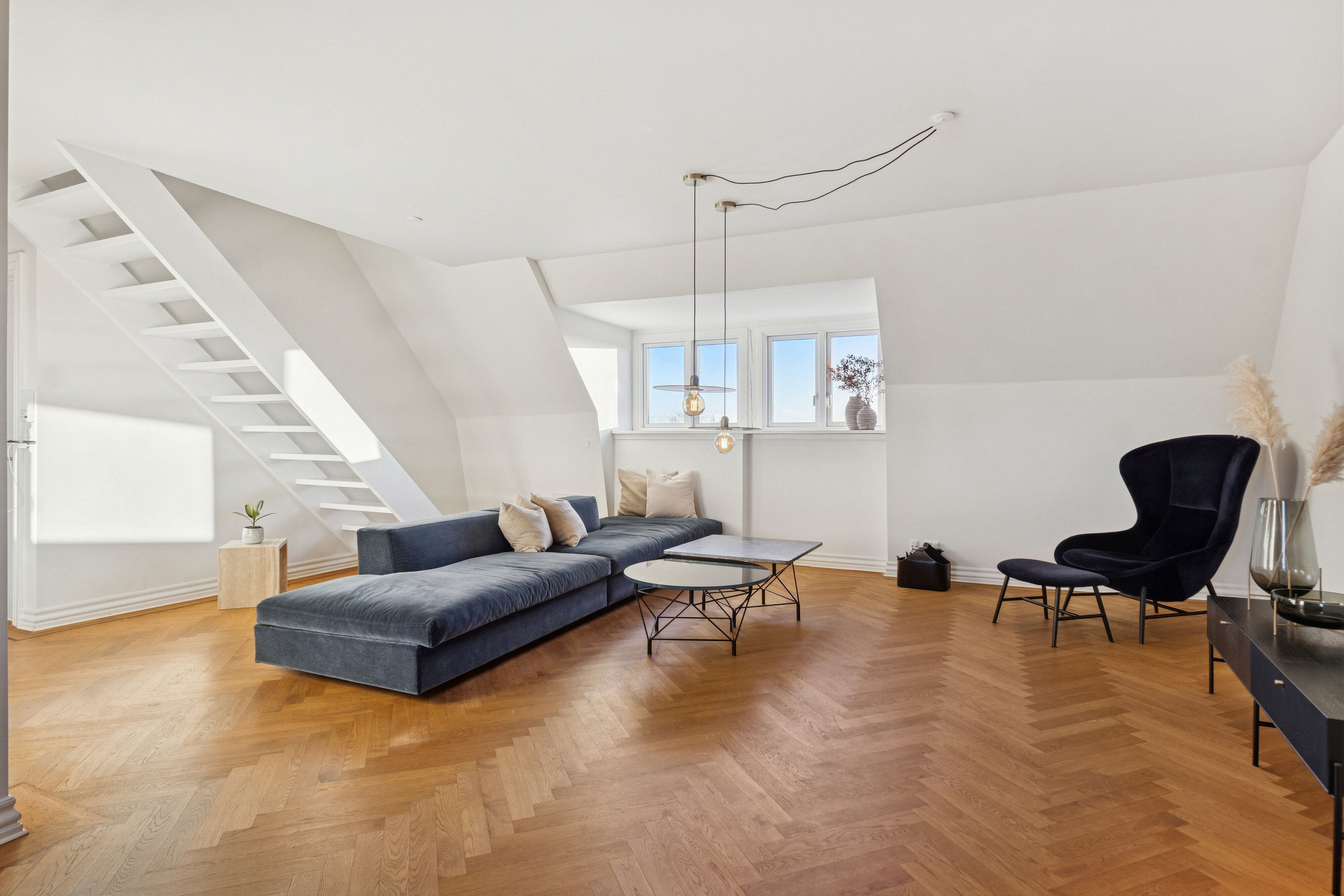 Miniaturebillede 1: stue. Billede af Skt. Jørgens Gade 10A, 4. tv., 5000 Odense C