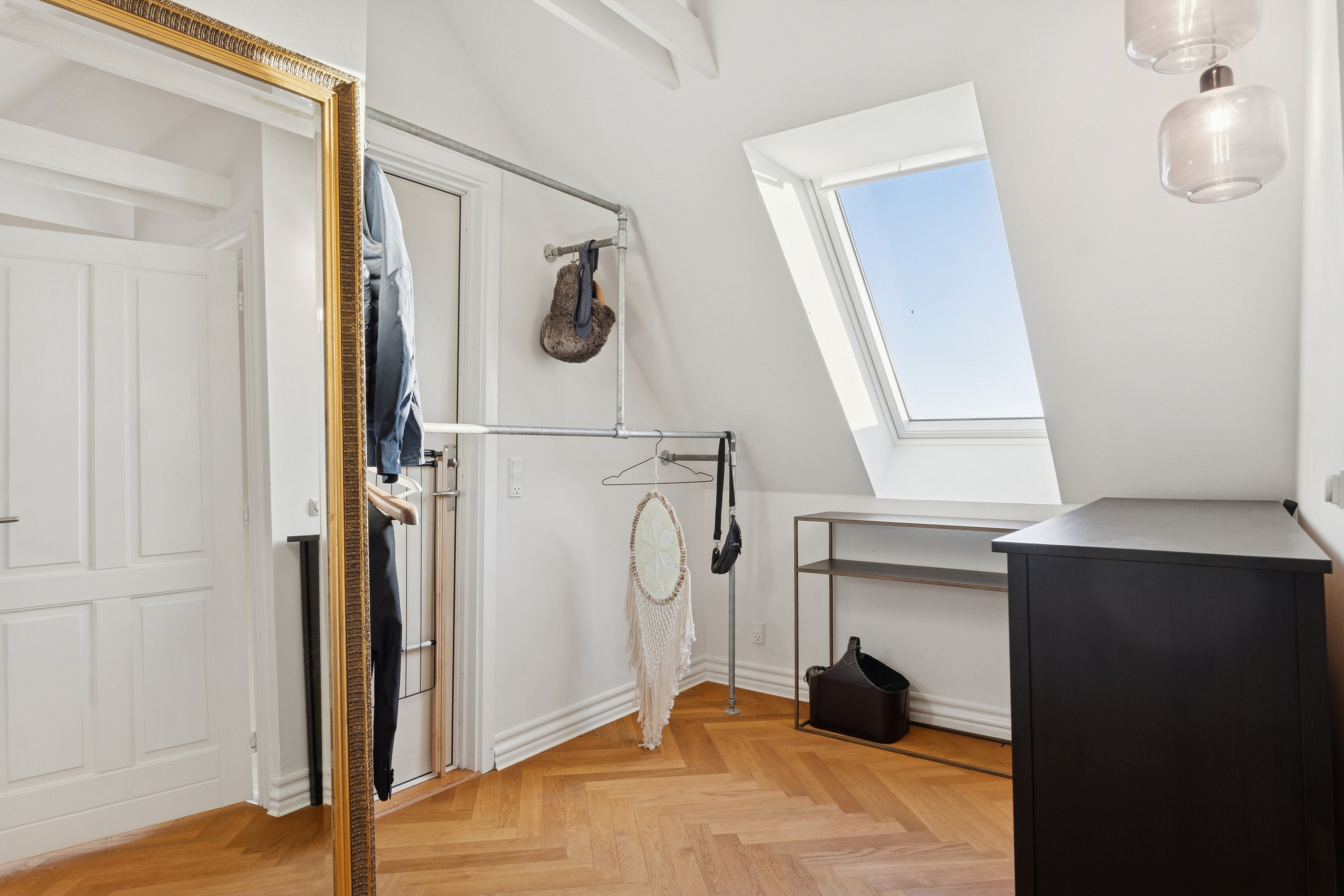 Fremhævet værelse billede i fuldskærmstilstand. Billede af Skt. Jørgens Gade 10A, 4. tv., 5000 Odense C