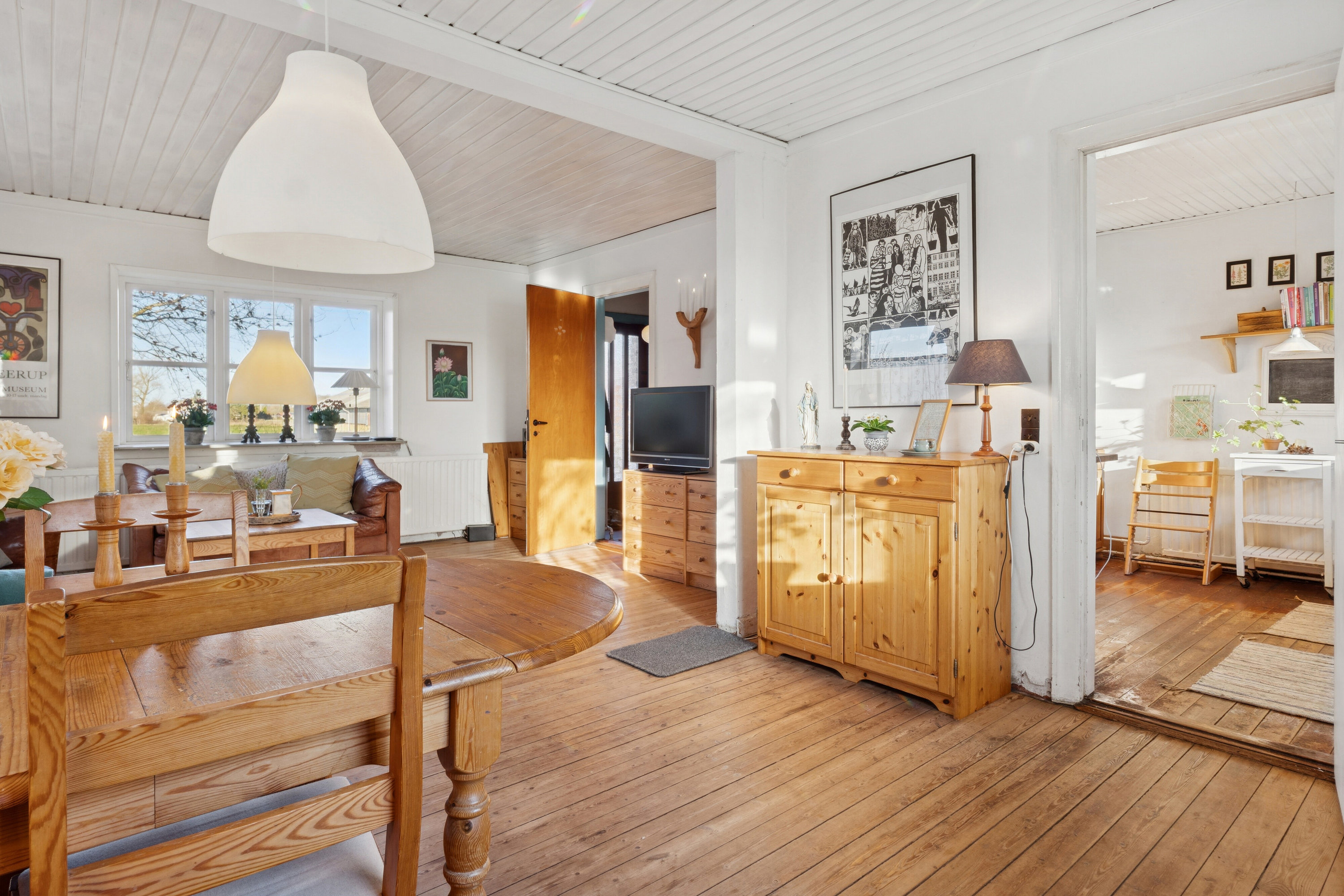 Fremhævet stue billede i fuldskærmstilstand. Billede af Skæretvej 27, 5856 Ryslinge