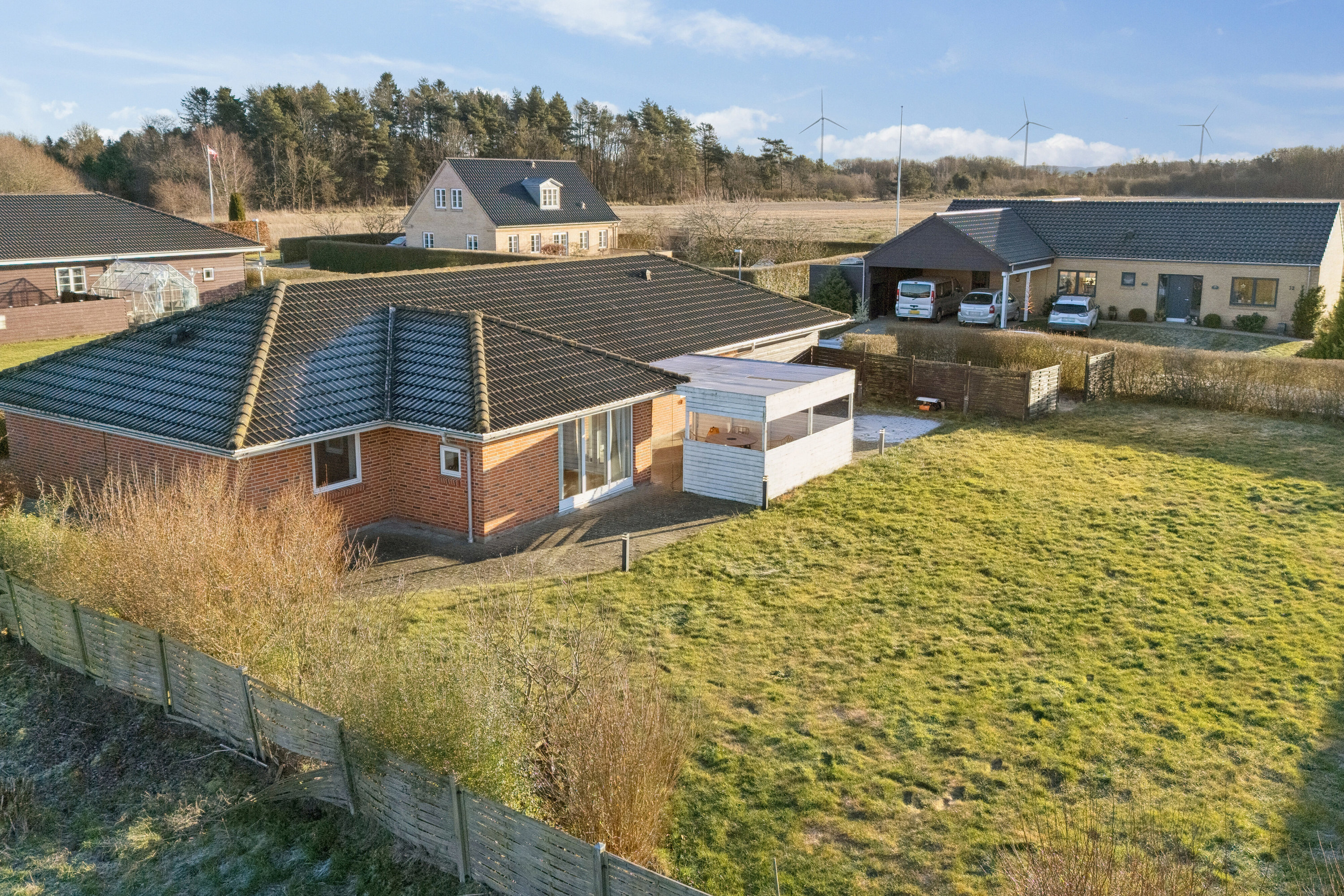 Fremhævet luftfoto billede i fuldskærmstilstand. Billede af Skovvænget 16, 8882 Fårvang