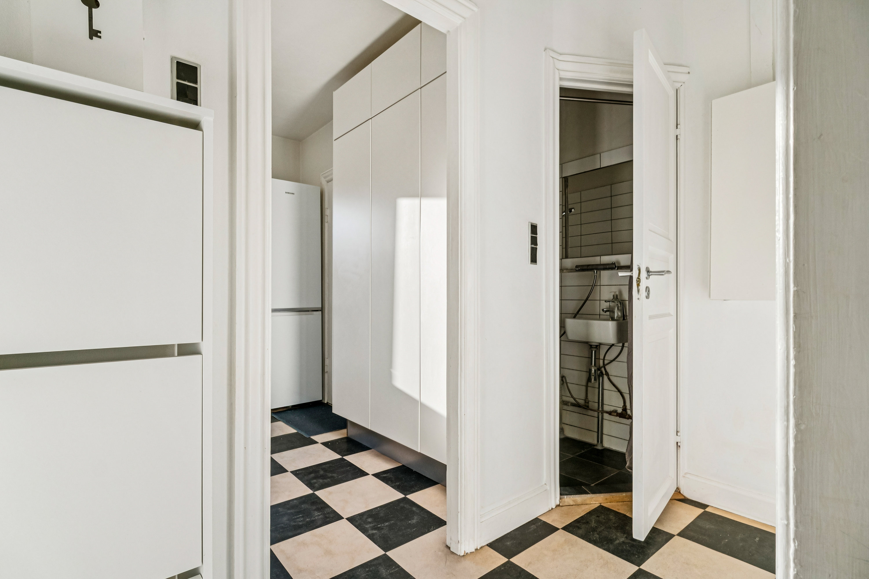 Fremhævet  billede i fuldskærmstilstand. Billede af Karensgade 10, st.. tv., 2500 Valby