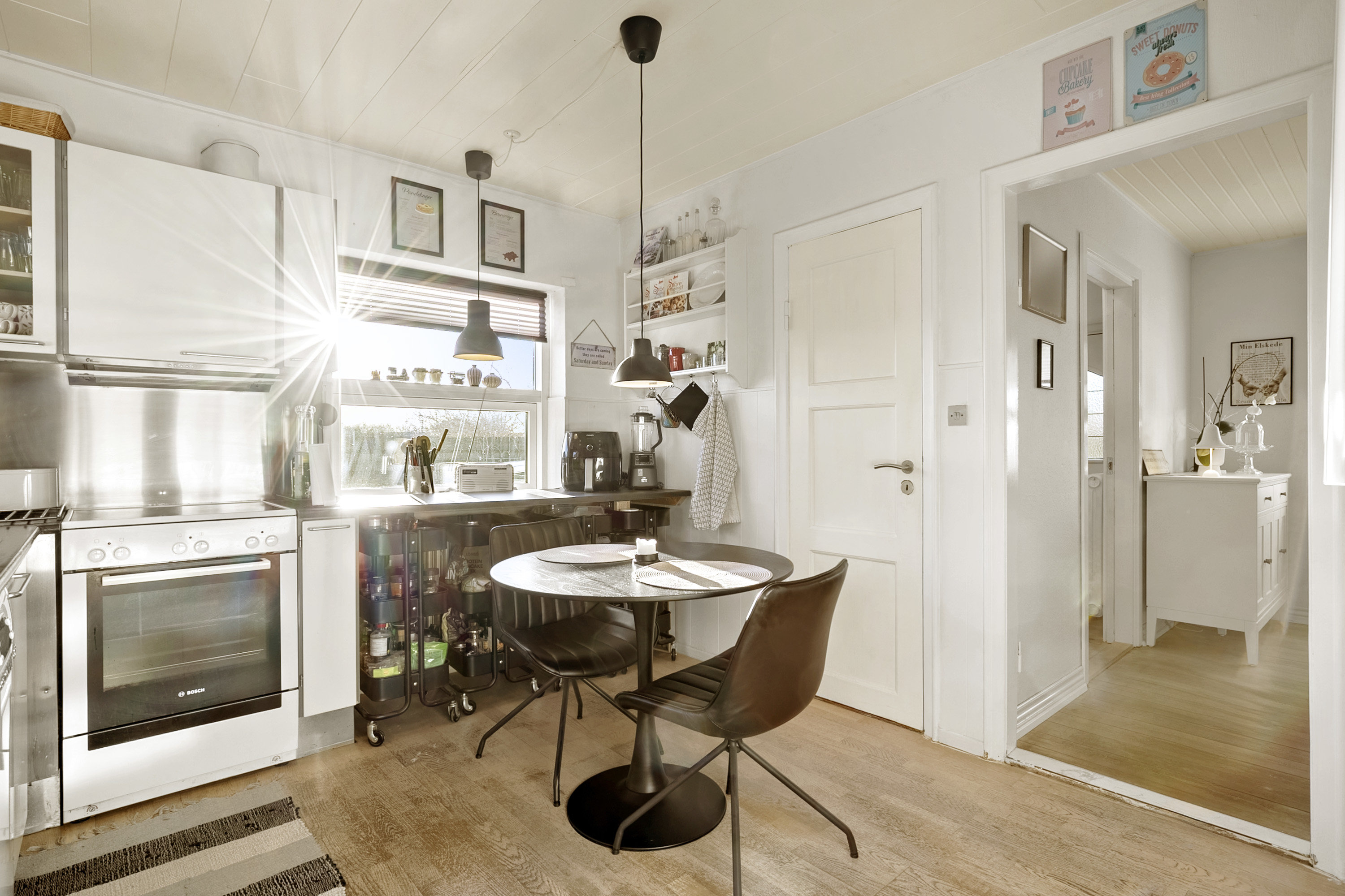 Fremhævet køkken billede i fuldskærmstilstand. Billede af Lunden 27, Aasum, 5320 Agedrup