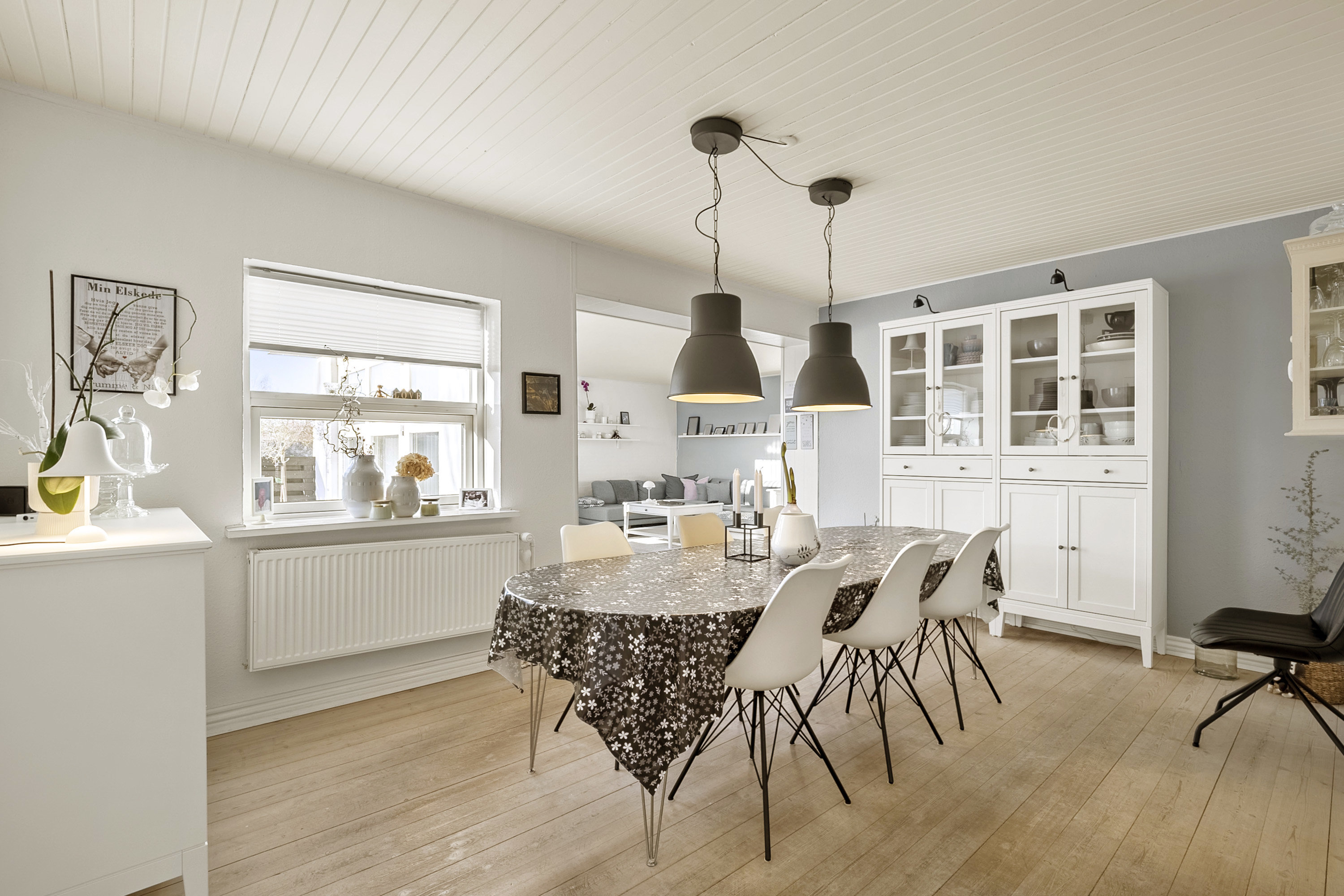 Fremhævet spisekøkken billede i fuldskærmstilstand. Billede af Lunden 27, Aasum, 5320 Agedrup